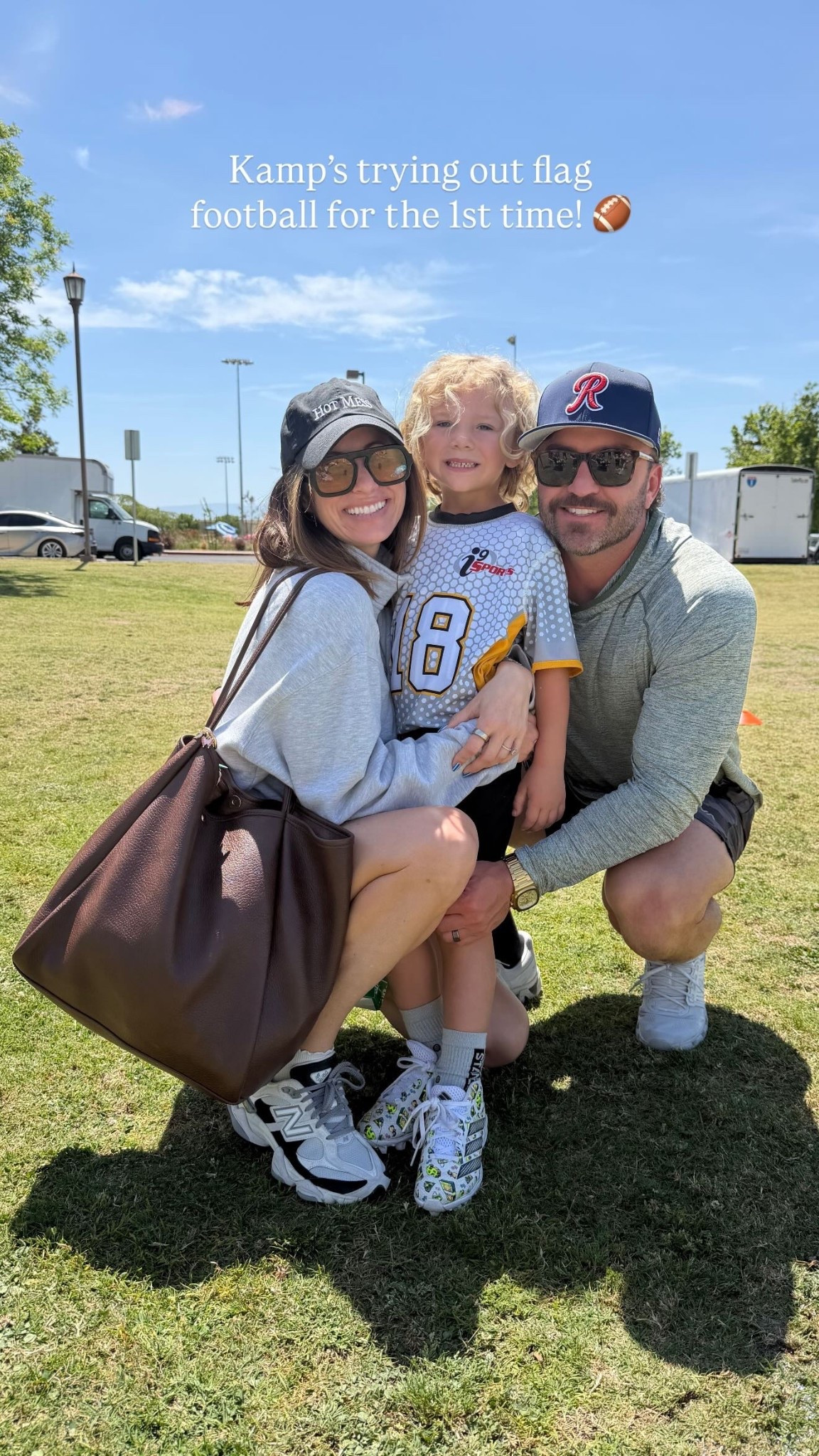 Kamp’s trying out flag football for the 1st time! 🏈