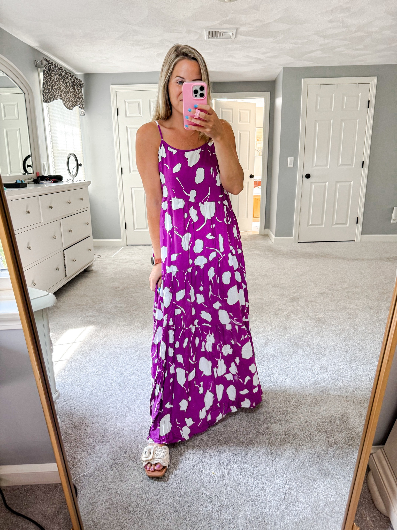 Amazon dress. Summer dress, maxi dress, floral dress, date night dress. Vacation dress


#LTKSeasonal #LTKFindsUnder50 #LTKStyleTip