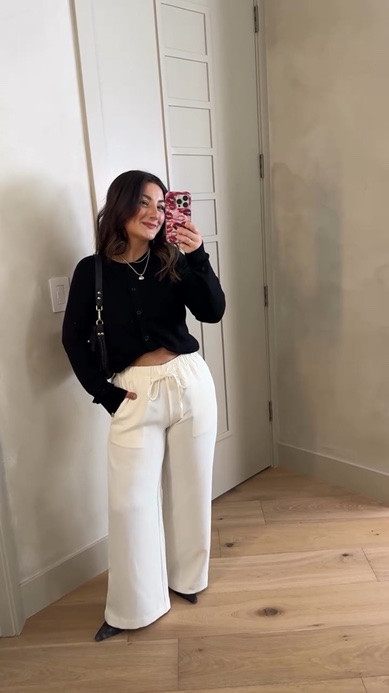 How are these pants amazon?!!! I need every color!!!

I’m 5’0” 140lbs wearing a size small 27.5” inseam in the pants and size small in the cardigan

#LTKootd #LTKPetite #LTKWorkwear