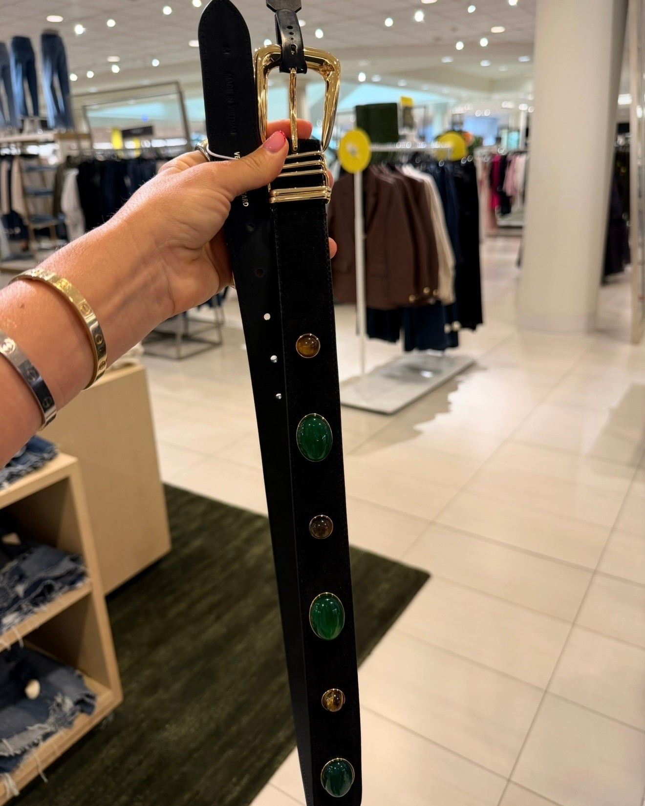 Nsale finds 

Nsale, nordstrom sale, anniversary sale, belt, accessories

#LTKootd #LTKSaleAlert