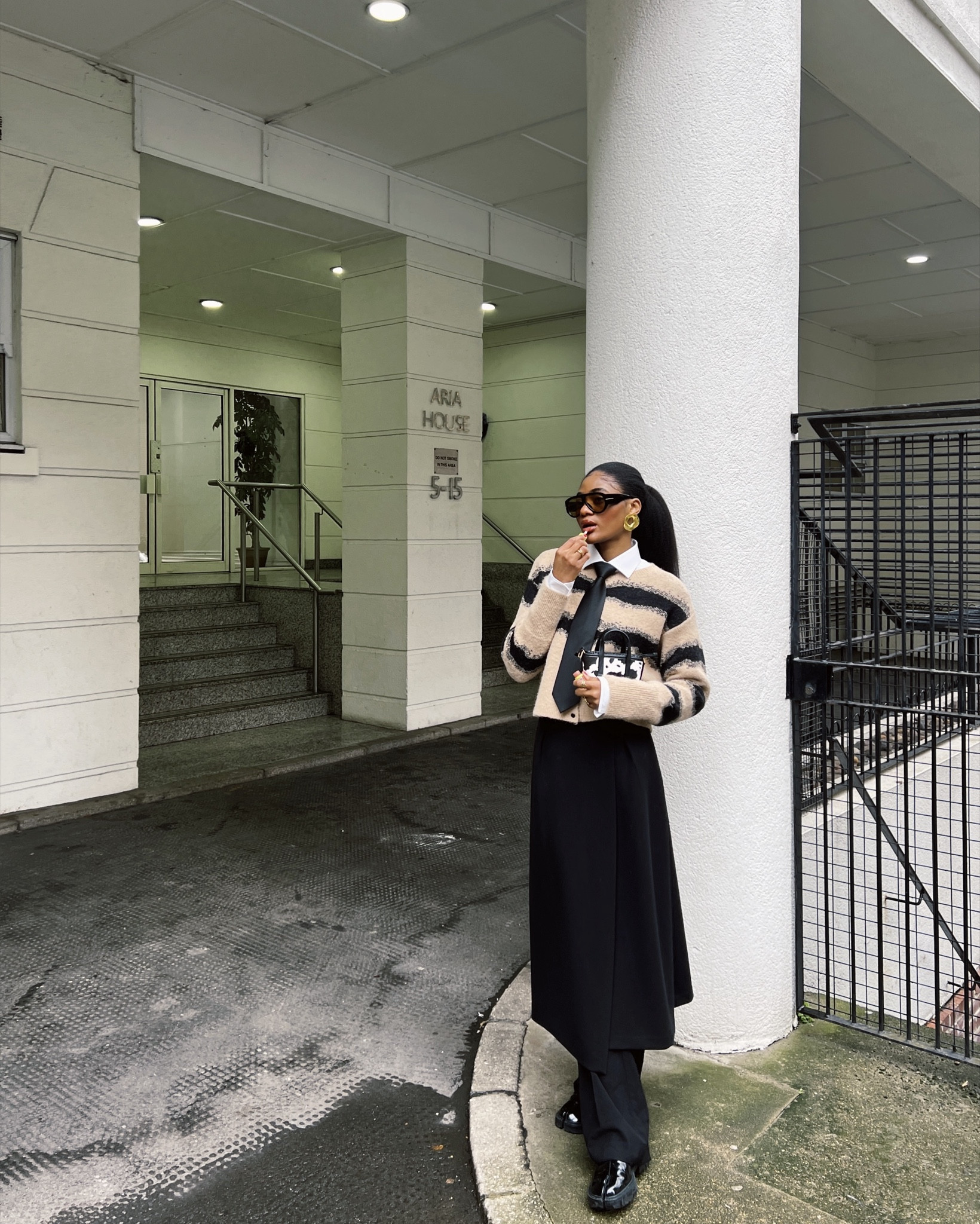 There’s definitely many ways to wear a cardigan! Here’s one of them 🖤🤎

#LTKuk #LTKFashionMonth #LTKwinter