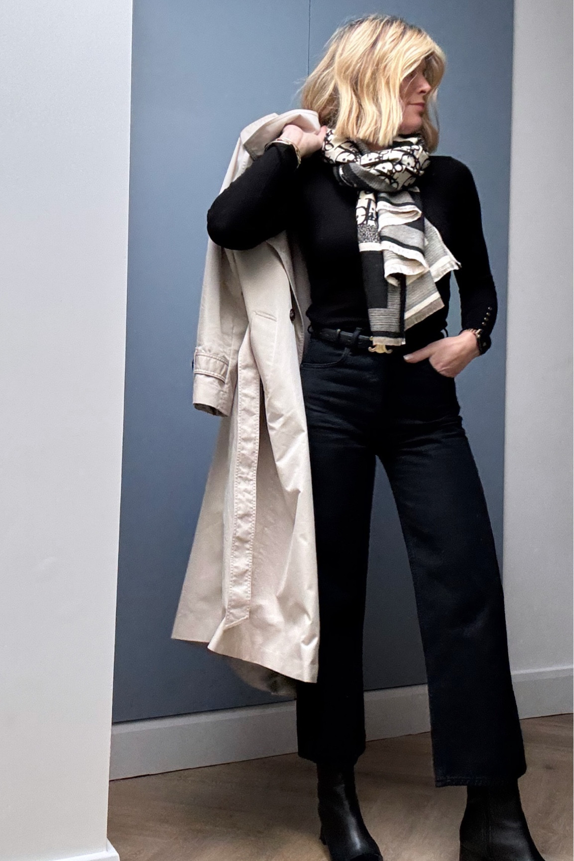 london looks |black

#LTKStyleTip #LTKOver40 #LTKTravel