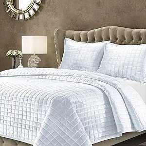 Tribeca Living Velvet Queen Quilt Set, Three-Piece Box Stitch Bedding Set Includes One Oversized ... | Amazon (US)