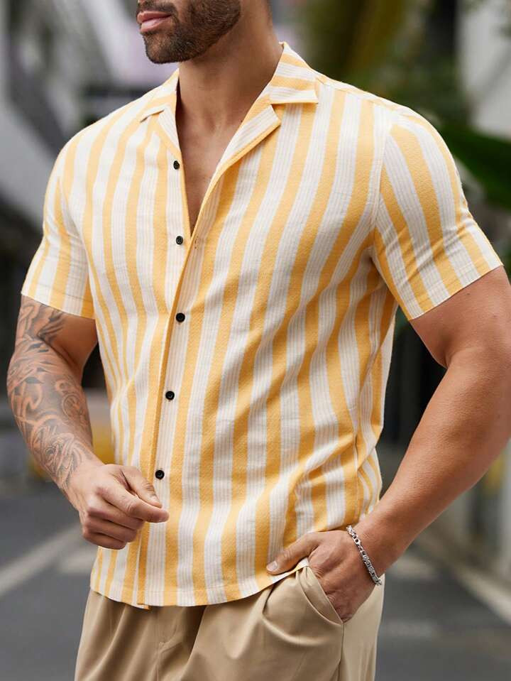 Manfinity Homme Men's Striped Short Sleeve Woven Shirt | SHEIN