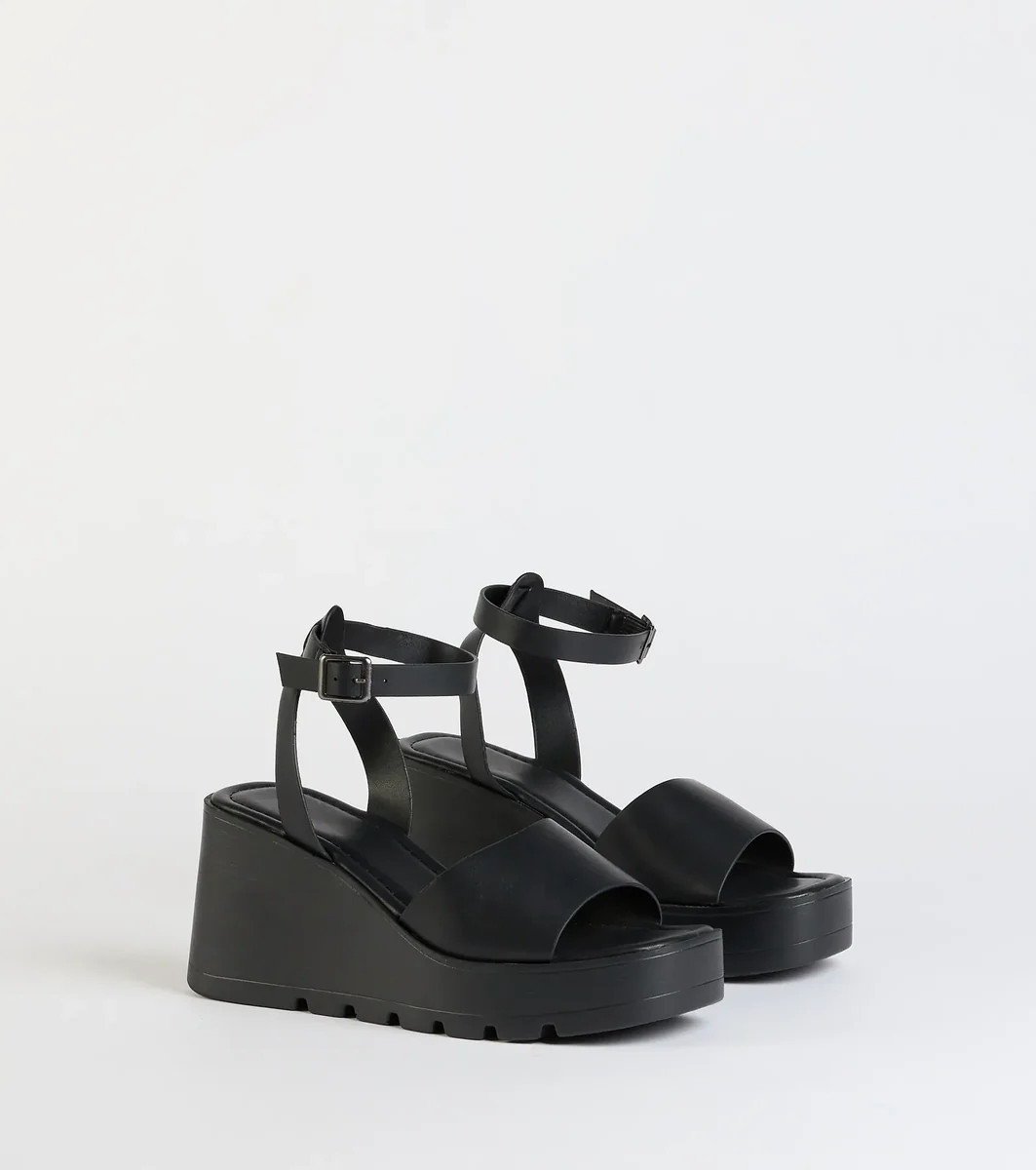 90s Wish Platform Wedges | Windsor Stores