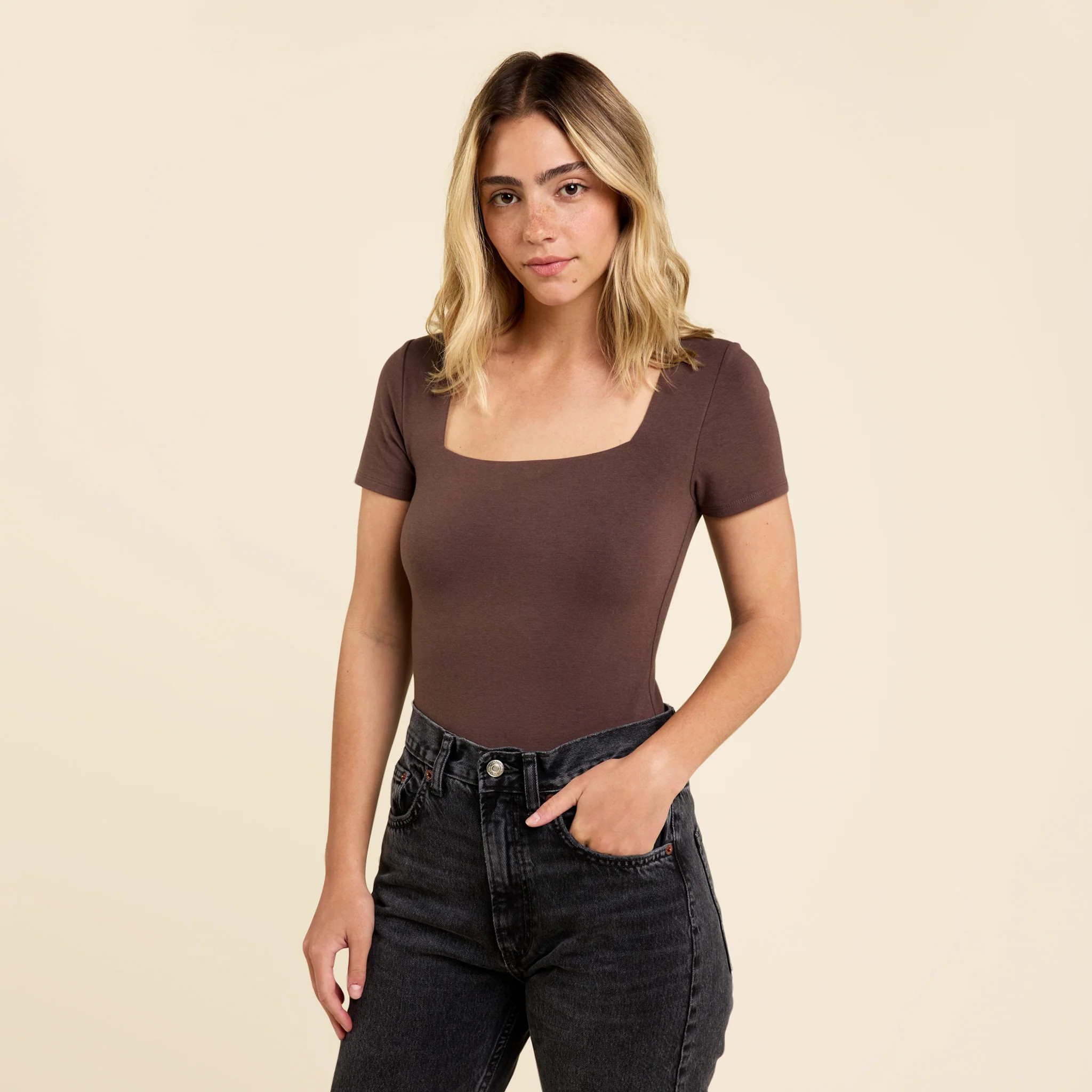 Short Sleeve Square Neck Bodysuit | nuuds