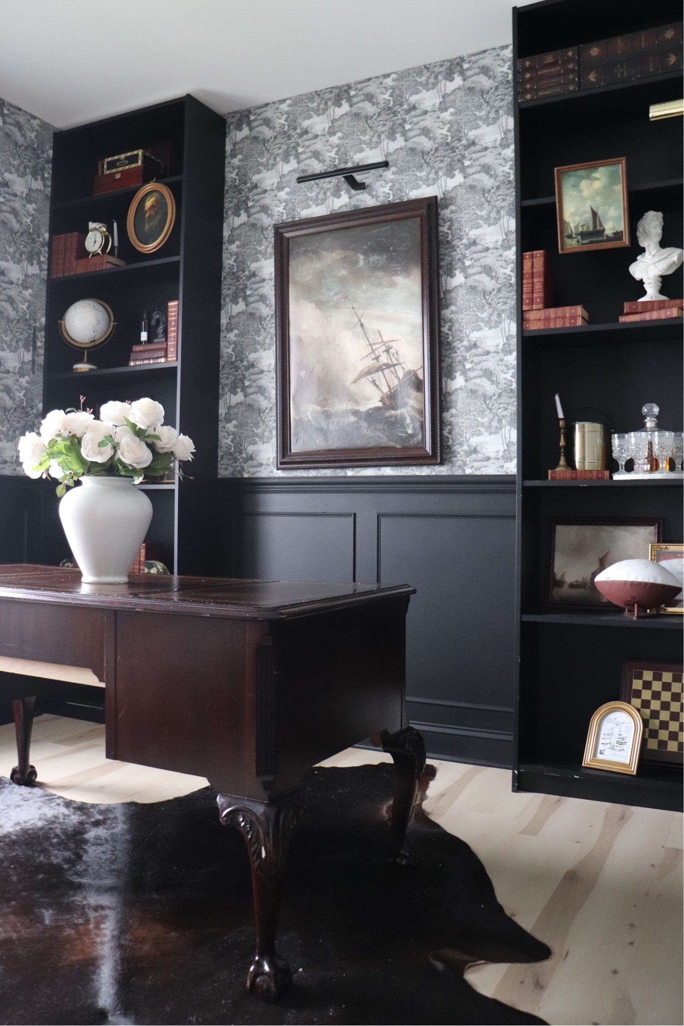 Moody Office Sources

Moody office. Moody study. Traditional home decor. Home office inspo. Dark academia aesthetic. Vintage home decor. Black bookcases. Mahogany clawfoot desk. Statement wallpaper. Toile wallpaper. Unique wallpaper. French provincial home decor. Black and white wallpaper. Renter-friendly art light. Rechargeable art light.



#LTKfindsunder50 #LTKhome #LTKfindsunder100