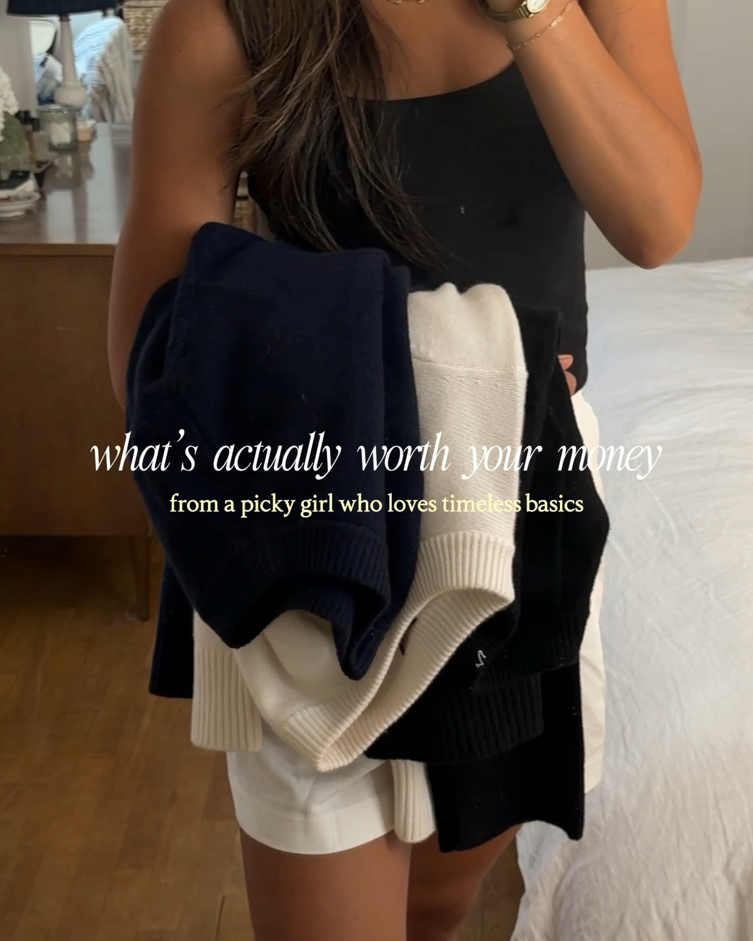 My favorite go-to crewneck sweater. I’m telling you- this is the ONLY sweater you need to add to your closet. It’s so versatile and goes with everything. I sized up to a M but it is already oversized.