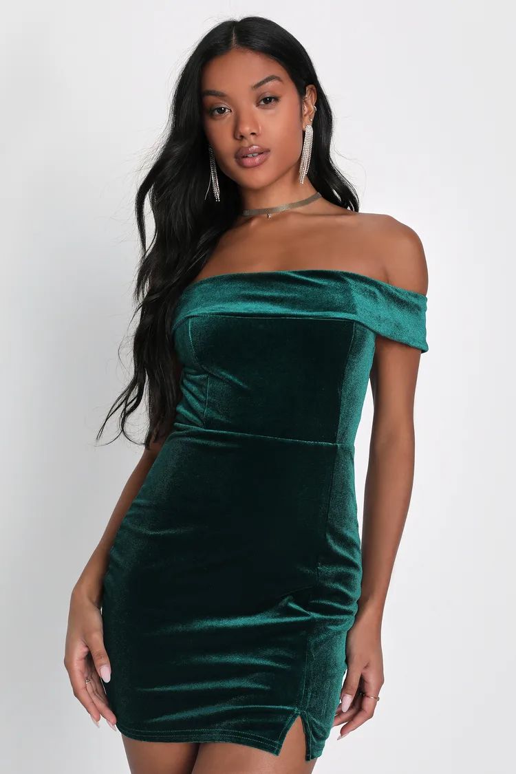 Extraordinary Essence Emerald Velvet Off-the-Shoulder Mini Dress | Lulus