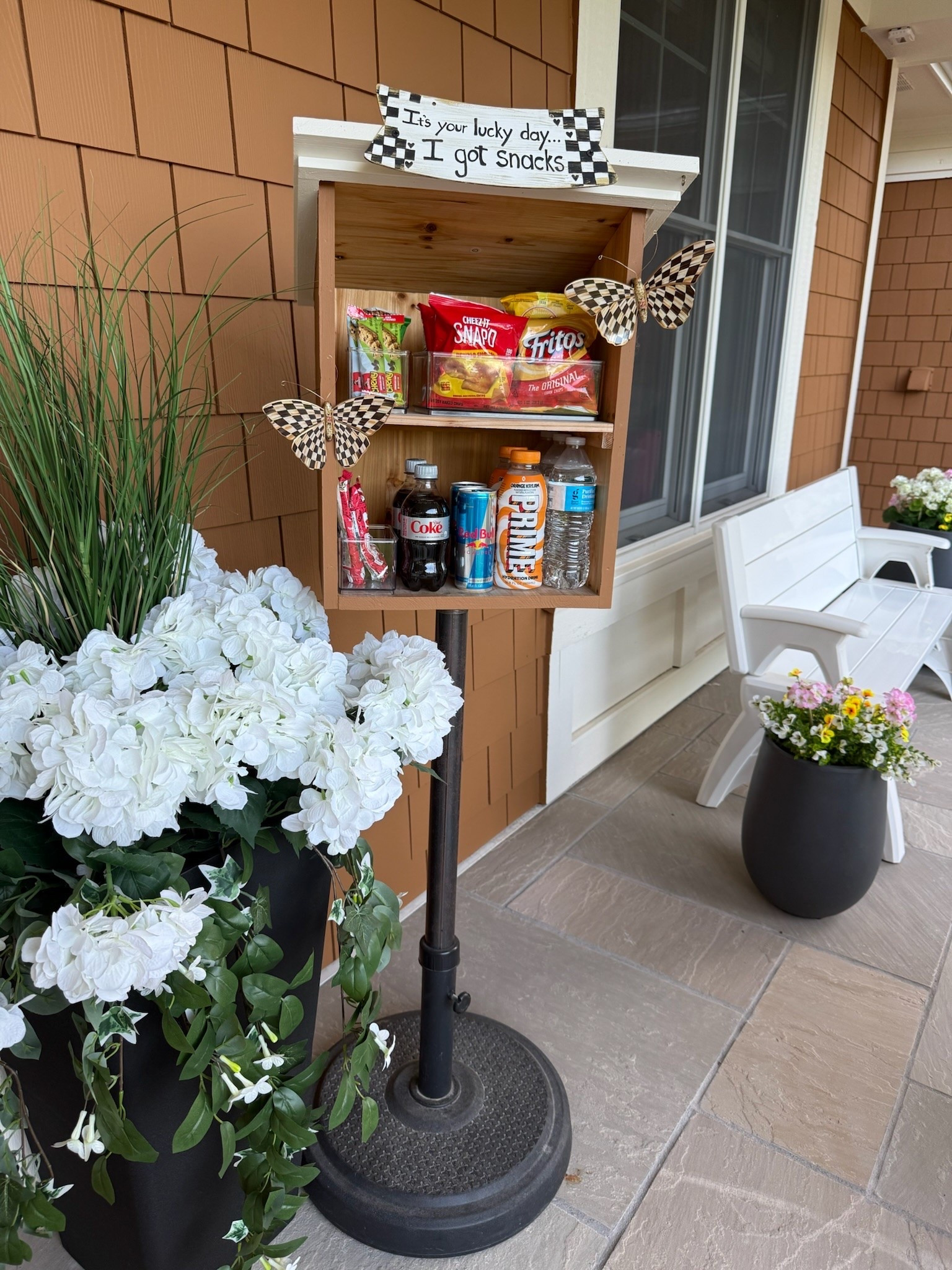 DIY snack box I made from one of those free libraries! 



DIY, crafting, McKenzie Childs, organizing, snacks￼

#LTKHome #LTKSeasonal