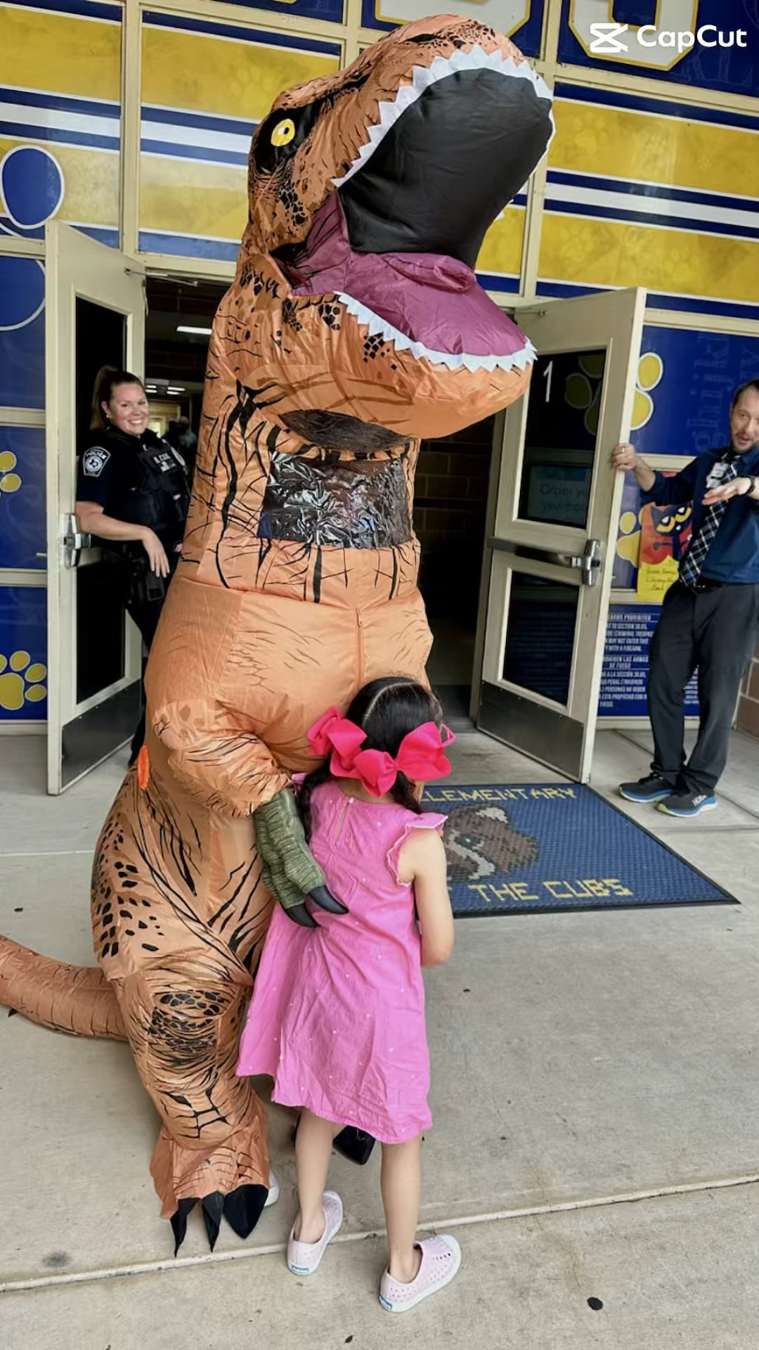 Literacy Night at Brady’s school 📚✨
She had the best time picking out new books for her little library—nothing sweeter than watching her fall in love with reading 💕

Tap to shop her outfit + linking similar 🎀

#LTKkids #MomLifeMoments #LittleReaders #FamilyMoments 

#LTKKids #LTKstorytime