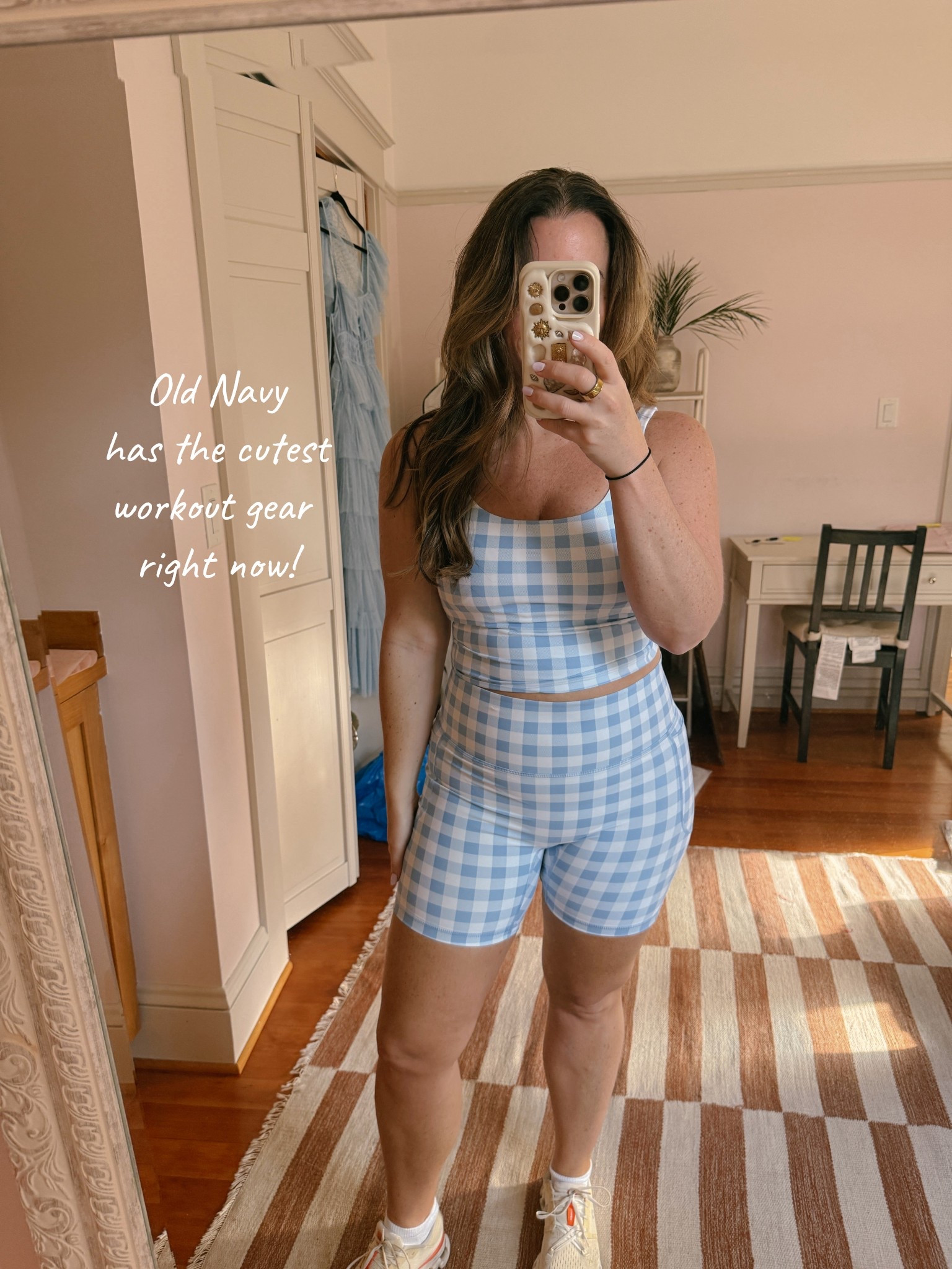 Old Navy has the cutest workout sets right now!

Workout clothes, midsize workout sets, 

#LTKfitnessgoals #LTKMidsize #LTKootd