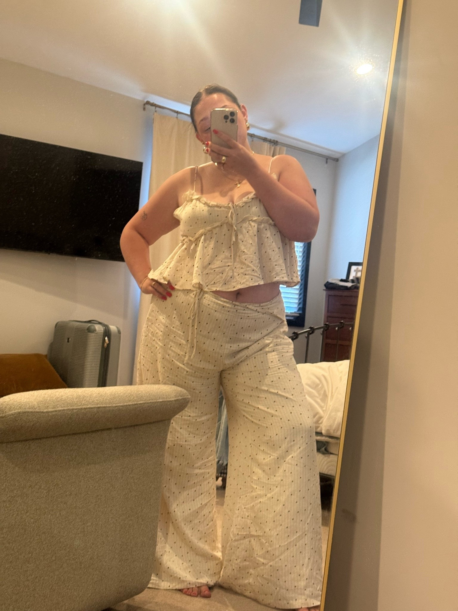 Been on the hunt for cute but comfortable outfits to wear and this one is topping my list! So cute & so affordable!

#LTKmomlife #LTKMidsize #LTKPlusSize