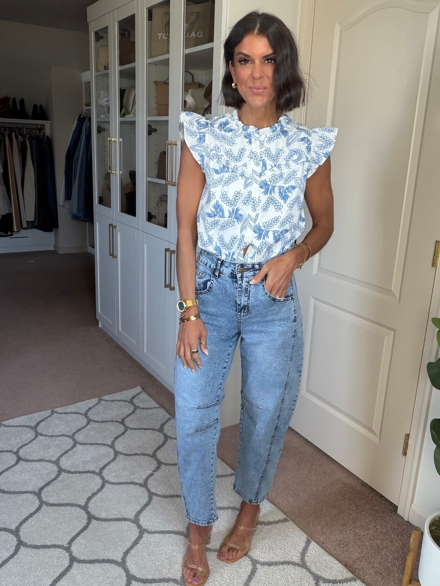 Size small in blouse xs in jeans 

#LTKSeasonal