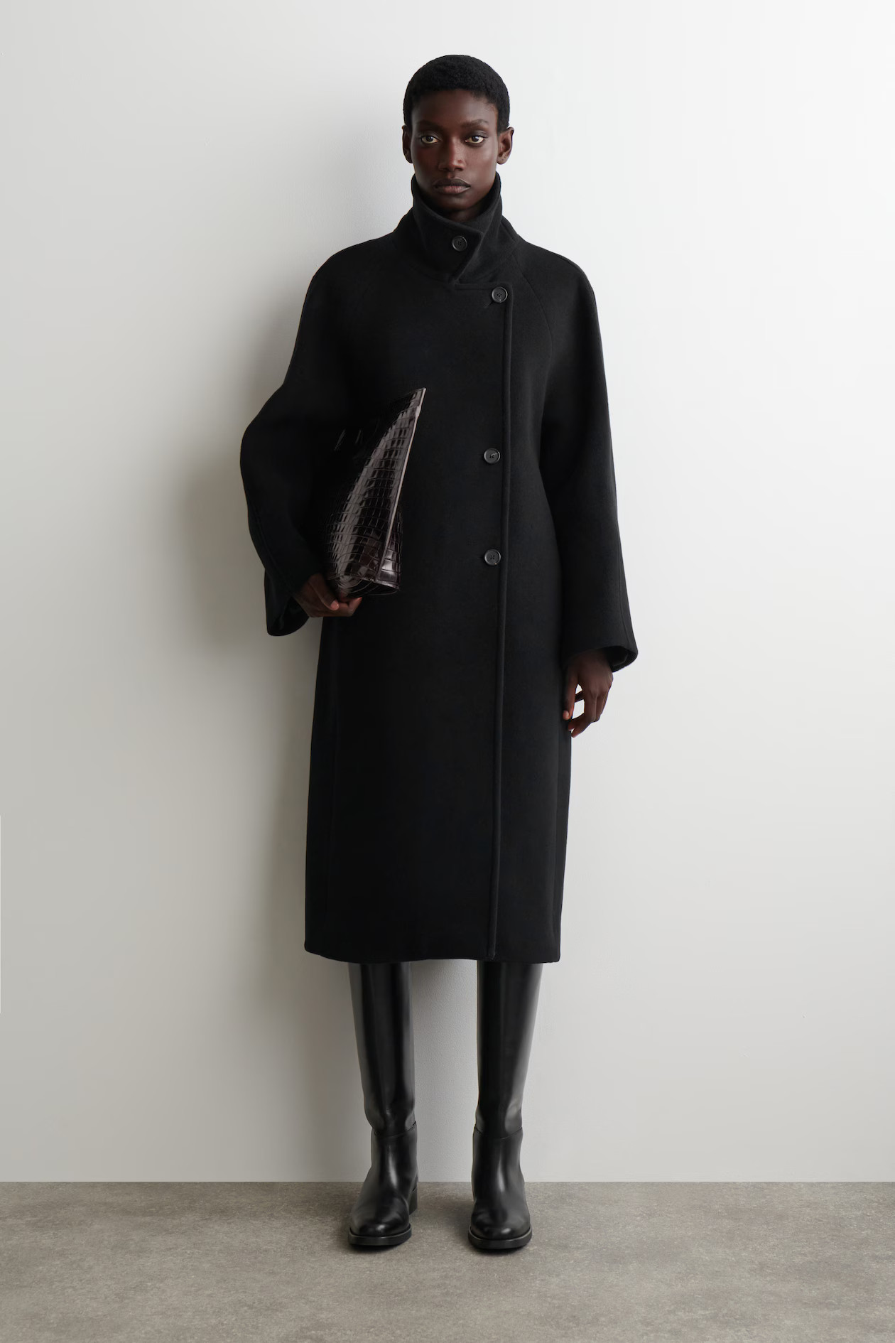 OVERSIZED DOUBLE-BREASTED WOOL LONG COAT - BLACK | COS US | COS (US)