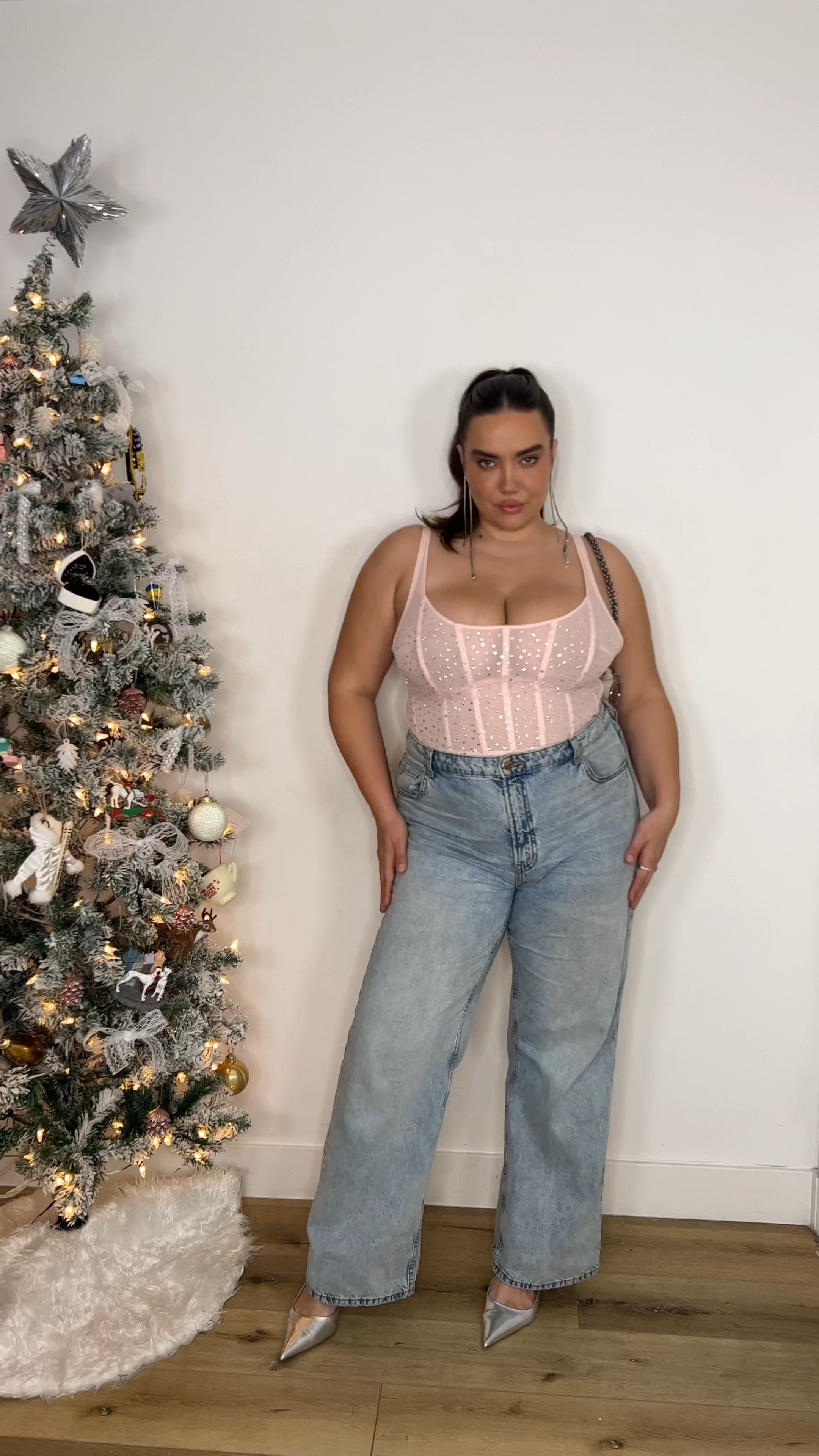 7 days of holiday fits - day 1❄️🍸🤍

#LTKmidsize #LTKHoliday #LTKplussize