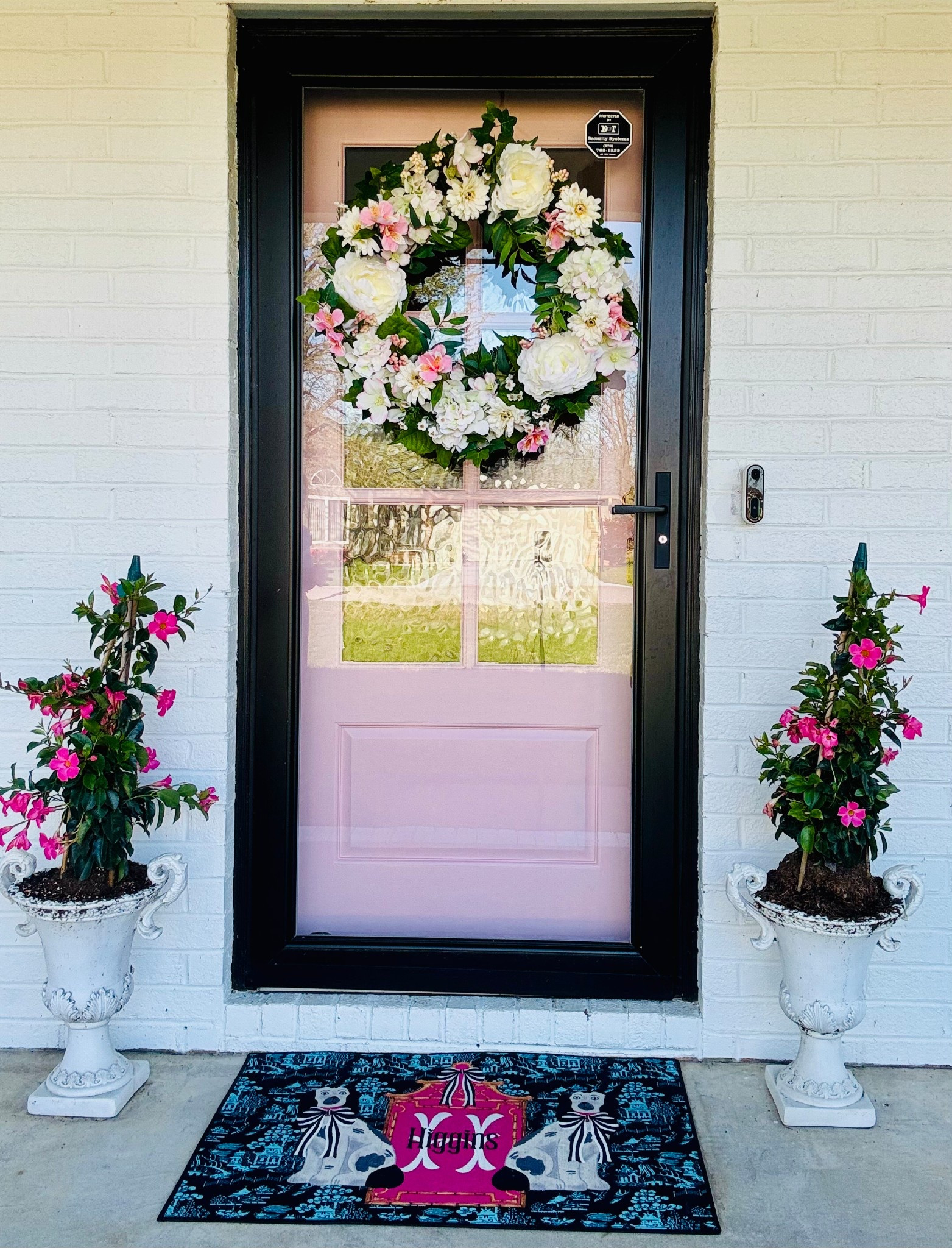 Ready for spring with my pink front door 💞✨

#LTKHome