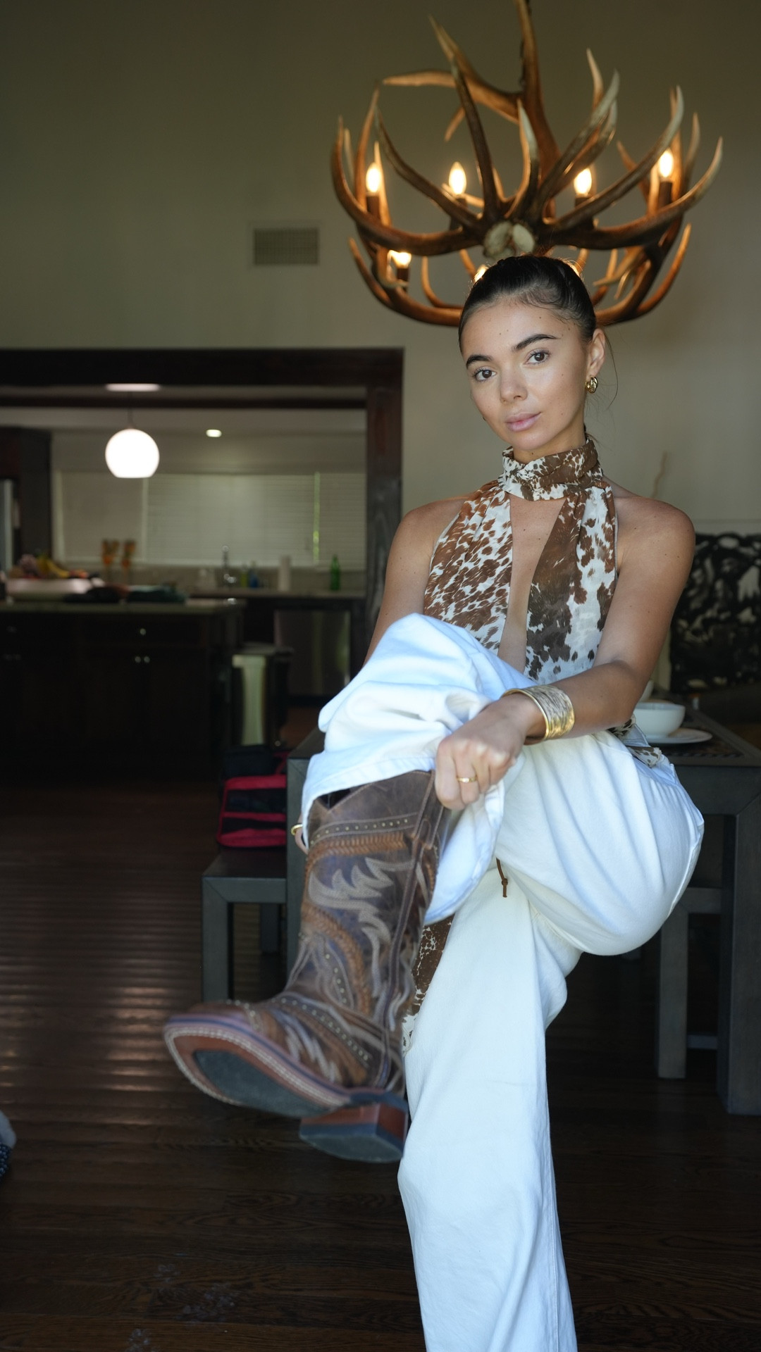 Entire outfit details linked! Cute western vibe 