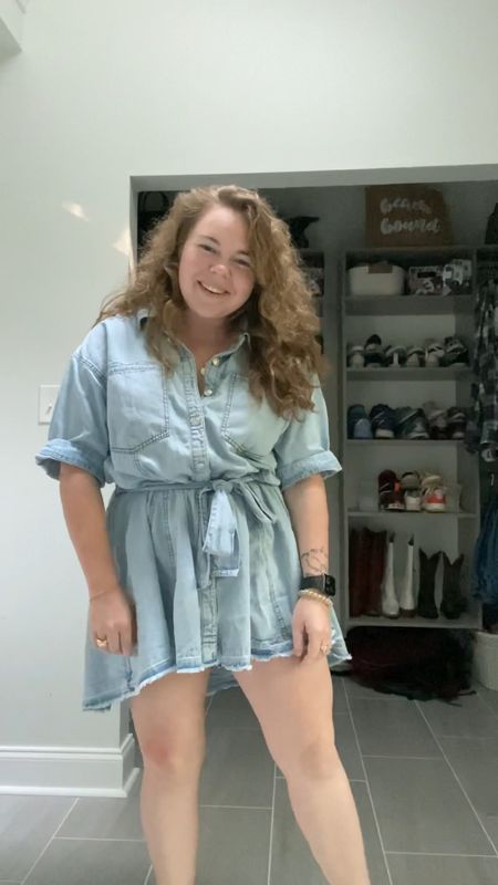 Dress// Medium
Shoes// 8.5

Whether you are still getting summer ☀️ weather or making the transition to fall🍂 this denim dress from Free People is incredible for every occasion! 

#LTKmidsize #LTKSeasonal #LTKstyletip
