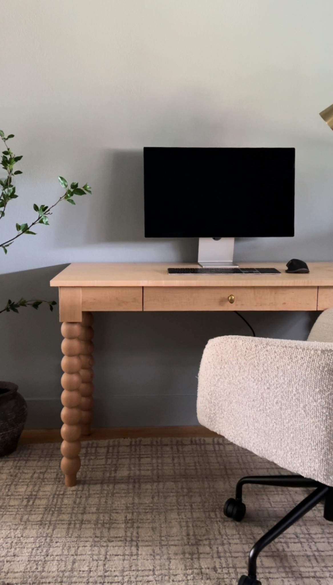 The legs steal the show 😏

#LTKHome #LTKFindsUnder100