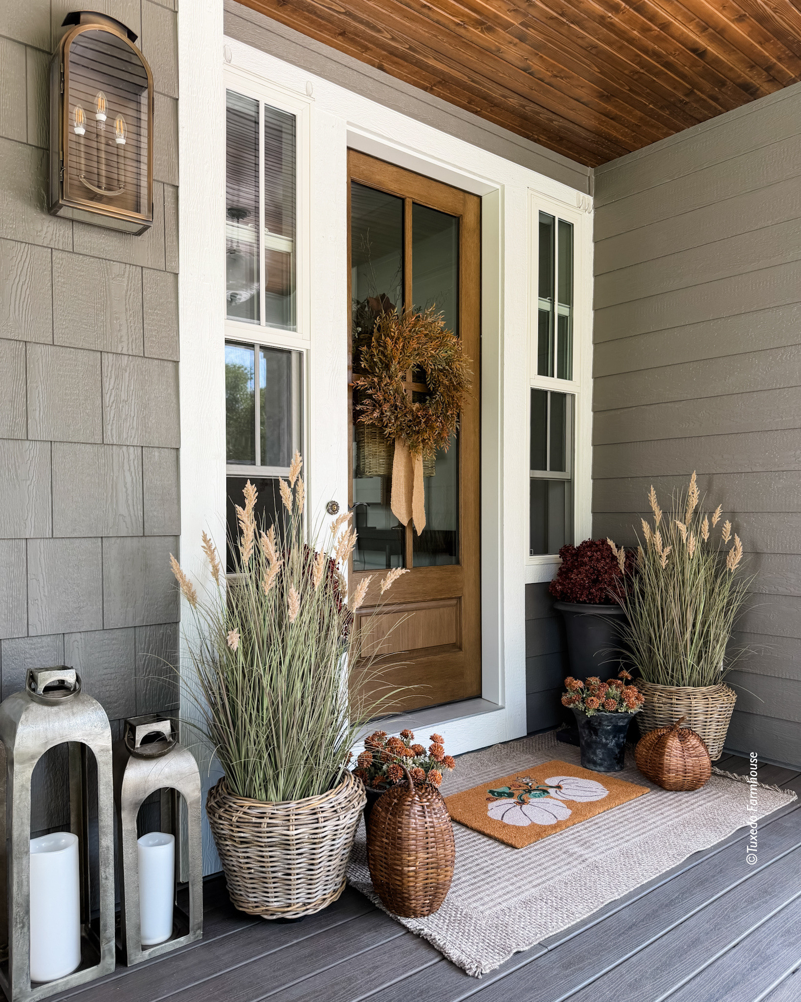 I spent some time this week deep cleaning and styling my porches for fall. How fun are these faux grasses?! I love how natural they look. And mums are always a fall pick for me. I’m loving this color palette — rich, warm and gorgeous!

#LTKSeasonal #LTKHome #LTKSaleAlert