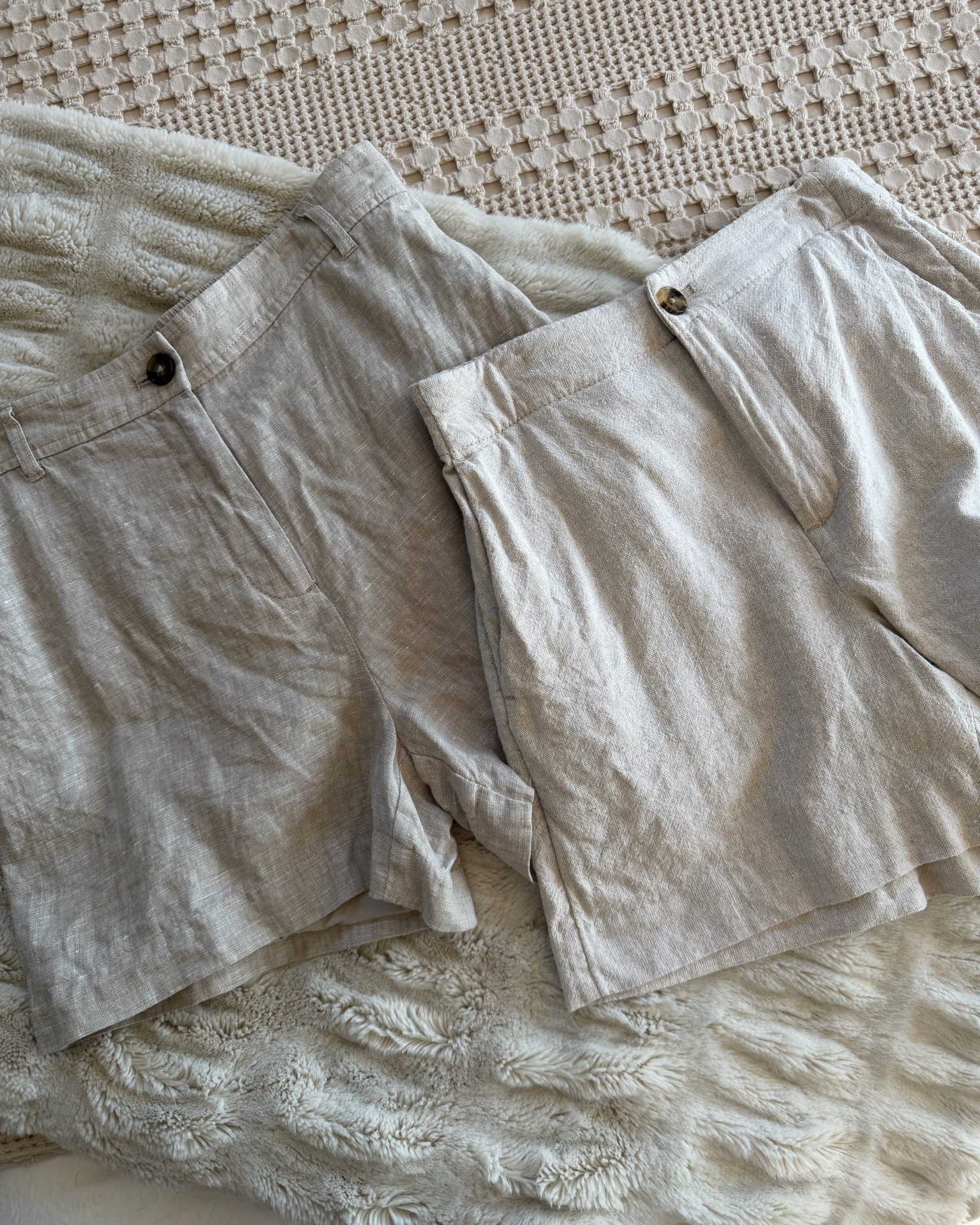 A wash update on the two linen shorts I shared from Quince and BR Factory. Both shown outfit the wash no steaming yet. 

(quince on left BR on right) 

washed cold, hung to dry 

Quince: shrank 1/4” inch 
BR Factory: no shrinkage 

Typical of linen the 100% linen pair from Quince shrank a bit and wrinkled the most in the wash. The blend from BR factory didn’t shrink and didn’t wrinkle as much in the wash.
