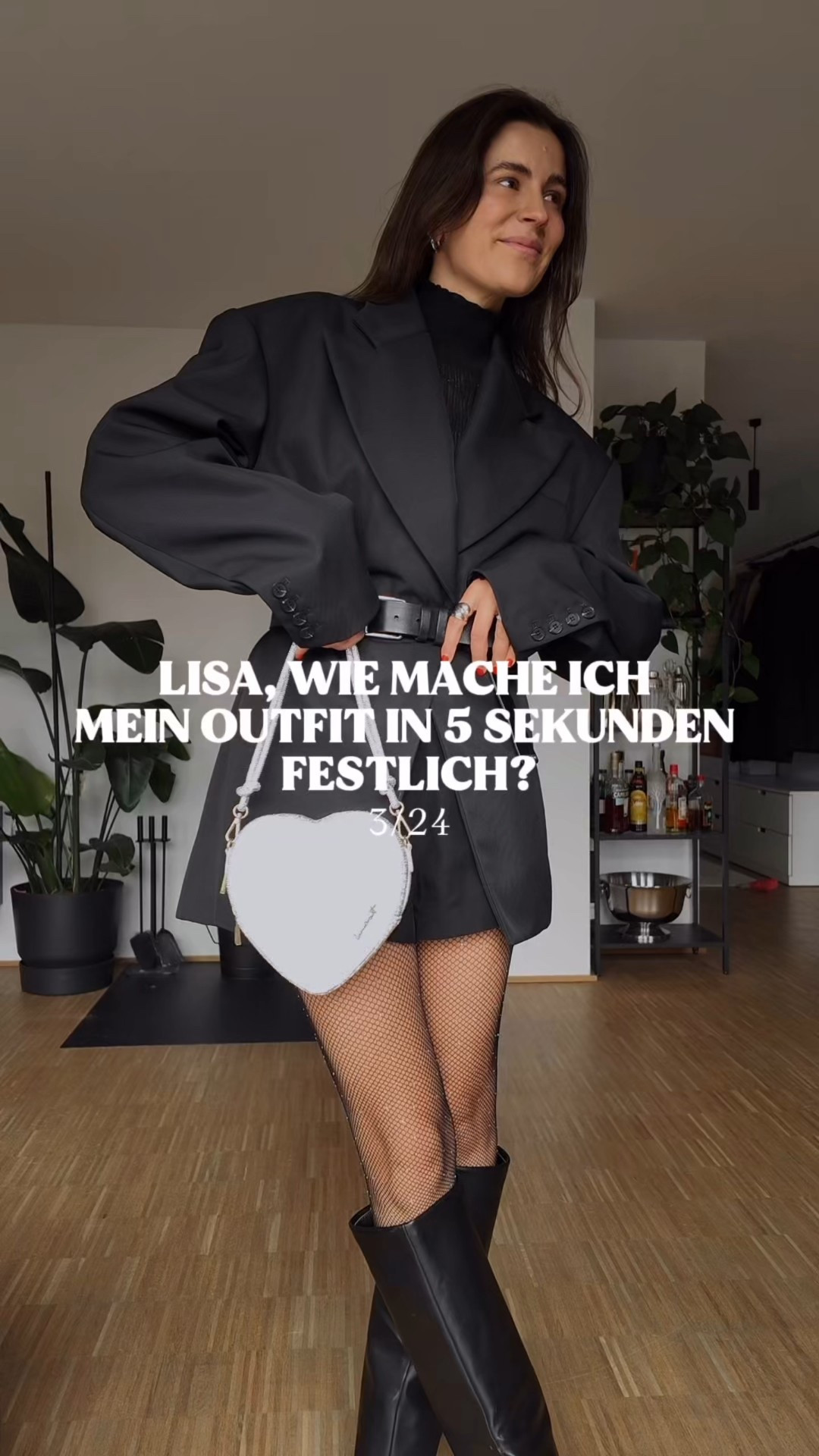 OUTFIT ADVENTSKALENDER 3/24 ✨
heute gibts den wohl schnellsten styling-tipp überhaupt: wie man ein basic all-black outfit in 5 sekunden weihnachtlich macht 🎄🖤
und es sind wirklich nur drei sachen, die IMMER funktionieren:
accessoires, ein farbhighlight & ein statementpiece 🤝
welcher der drei tricks ist euer go-to?

#LTKdeutschland #LTKfestive #LTKstyletip