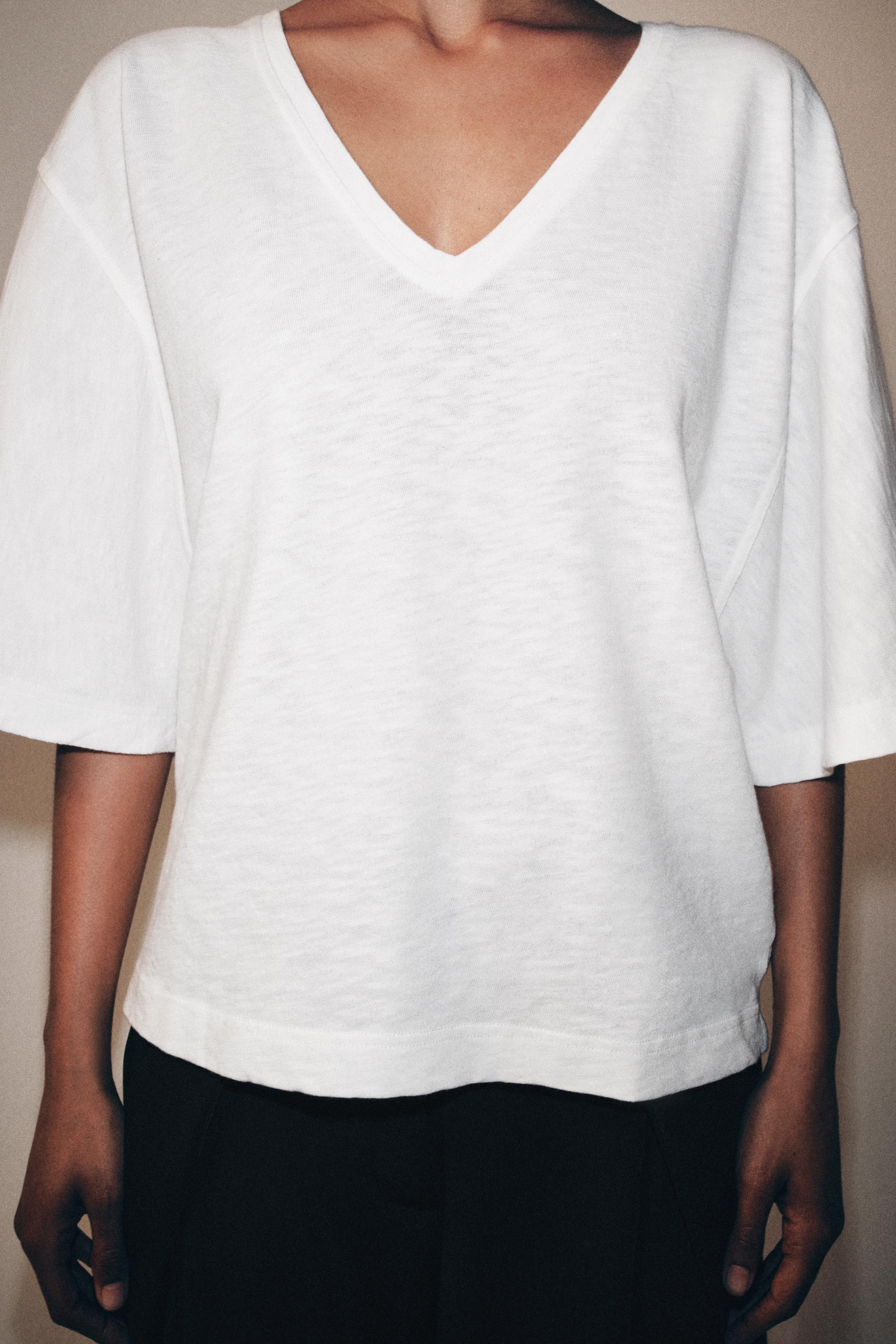 V-NECK T-SHIRT | Zara US