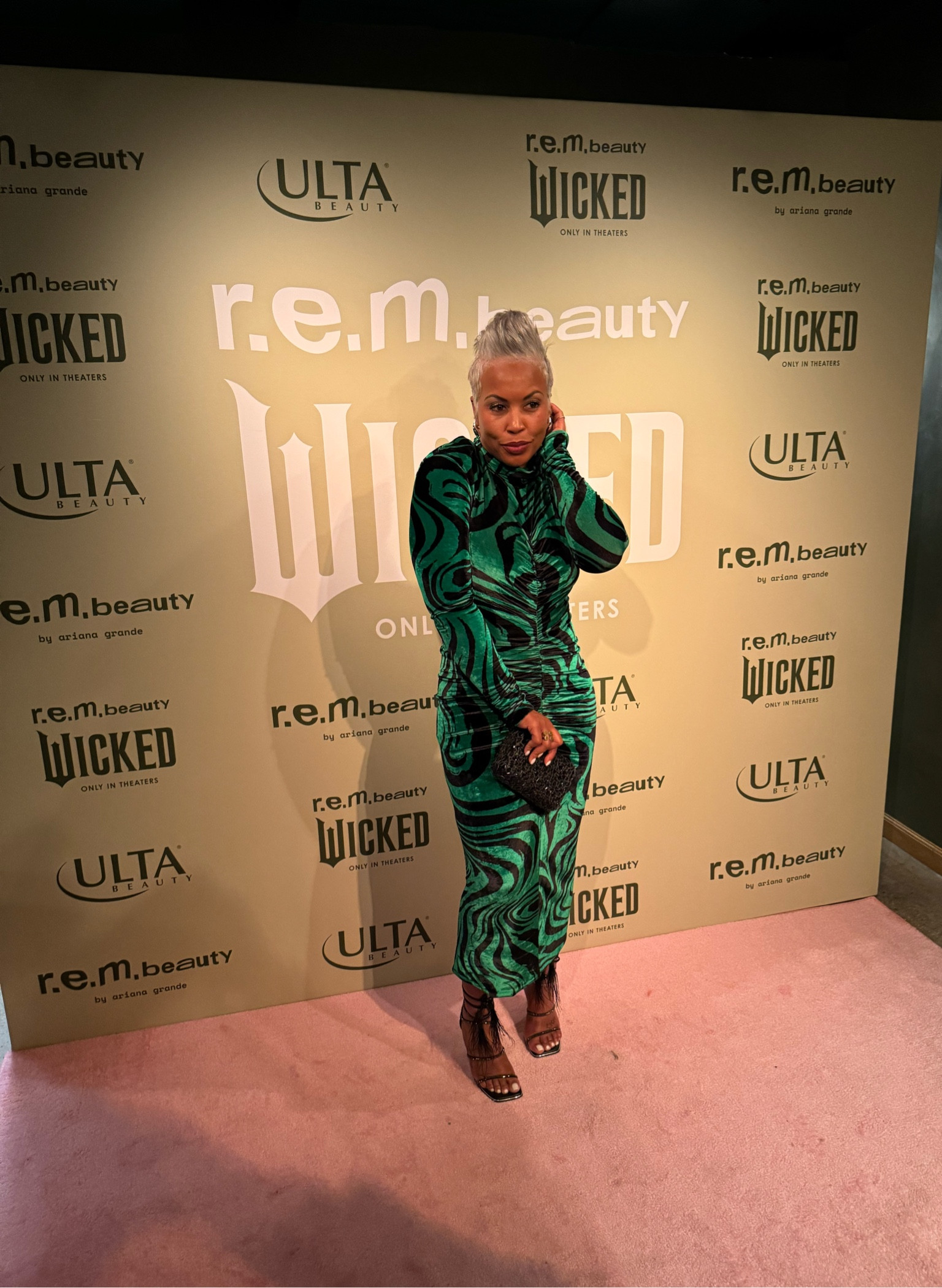 Dress is $40 rental from #renttherunway, and let me tell you...#RTR has been a game changer! Especially for those one-night only events.✨

For sizing reference: Ftts | I'm 5'2 | 150lbs | wearing EUR size 40 (US size 8) aaaaand she’s hugs all the right places 💚

FYI: their shipping was less than 48hrs 😳 and some dresses come with a “backup size” option 🙌🏽

#REMBeauty #UltaBeauty #UBCollective #arianagrande
#redcarpet #gala 

#LTKFindsUnder50 #LTKHoliday #LTKGiftGuide #LTKStyleTip