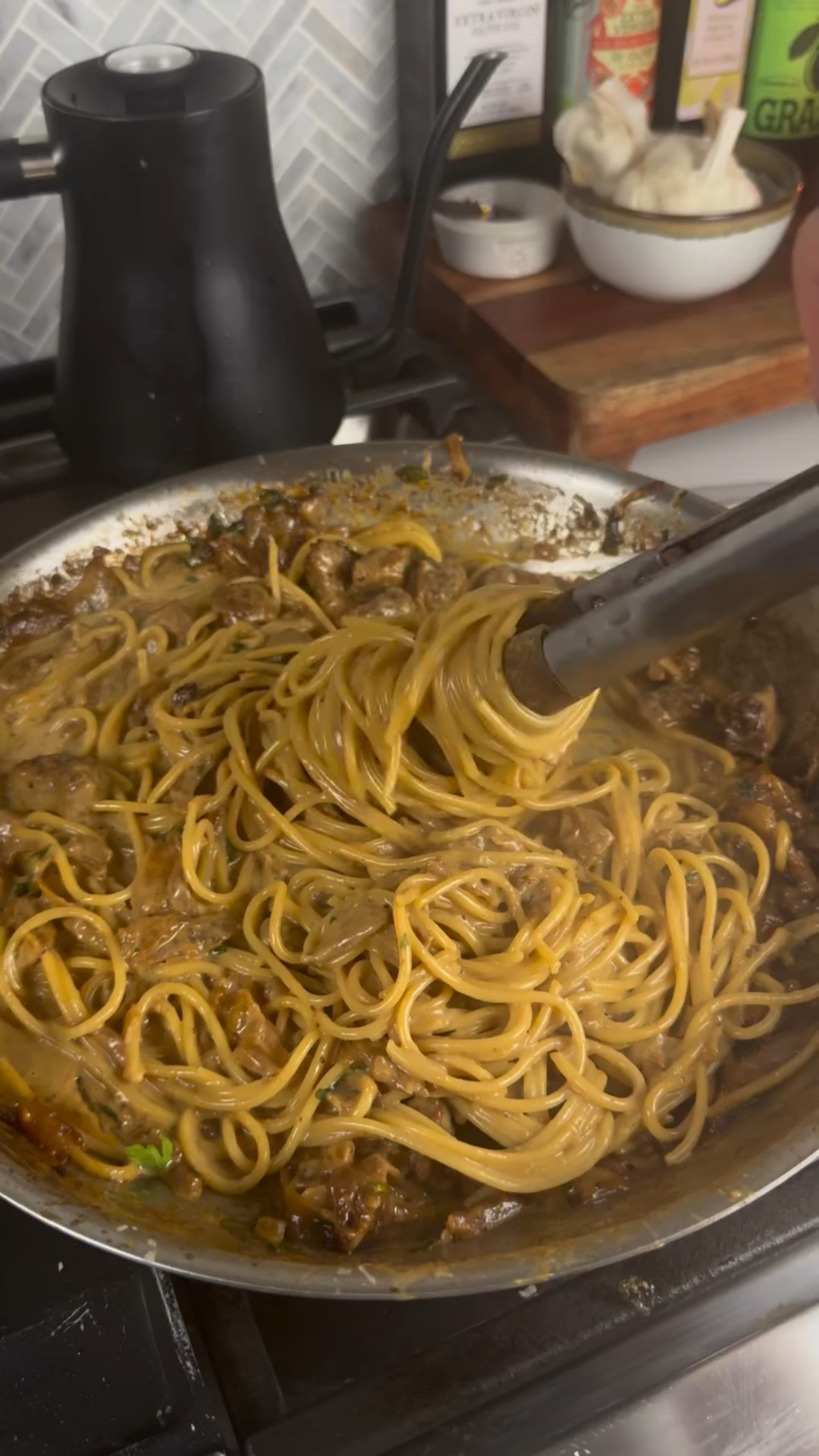If you need a really dramatic pasta dish then make this! Caramelized onions + steak bites + white wine sauce + spaghetti ✨

Follow @fridasofiaeats + comment “Recipe” for a link to this recipe 

Hardest part about this dish is babysitting the onions while they caramelize, otherwise it’s super easy to make and the taste is 10/10 ⭐️ 

10 oz (284g) ribeye steak. Cut up into bite size pieces
3 tbs butter
Olive oil
Salt and pepper 
3 yellow onions, sliced 
2-3 tbsp balsamic glaze
2/3 lbs (300g) spaghetti 
1/2 cup white wine
1 to 1.5 cup reserved pasta water
0.75 cup heavy cream
2 tbsp grated Parmesan 
2 tbsp parsley, chopped 

1. Heat up a large pan on the stove over medium heat. Once hot, add 1 tbsp butter and some olive oil. Once melted, throw in steak. Season with salt and pepper and cook 2 minutes per side or until cooked through. Remove from pan.

2. In the same pan, add remaining butter and some olive oil, add onions and season with salt and pepper. Let cook on low heat for 20-25 minutes until almost fully caramelized. Stir a lot to make sure onions don’t burn or stick to pan. After 20-25 minutes, add balsamic glaze to pan and stir. Cook for another 5 min. Remove from pan.

3. While onions are being caramelized, add water to a large separate pot and add spaghetti. Cook until al dente.

4. To the same pan, add wine and heavy cream. Stir and add 1 cup of water form the pasta, add Parmesan and stir. Add parsley, stir, then add back onions and steak. Stir, then add spaghetti. Stir everything to make sure pasta is covered in sauce.