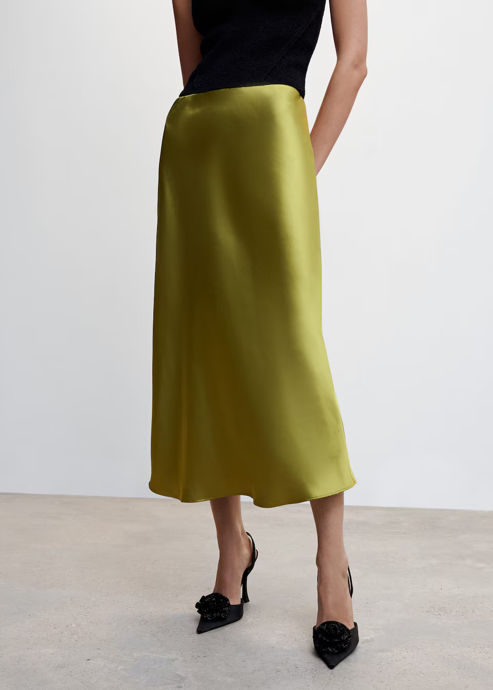 Search: Satin skirt (39) | Mango USA | MANGO (US)