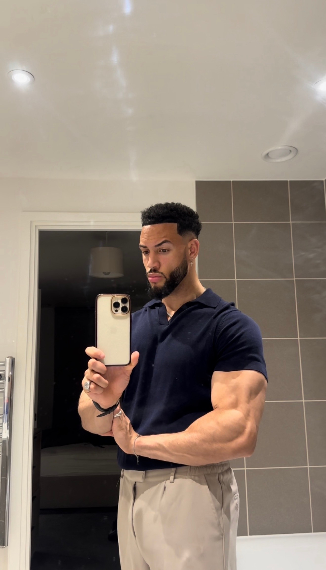 Navy and stone always work. A fitted open-neck polo with pleated trousers for an easy smart casual look, from daytime plans to dinner. Shop similar pieces below.

Mens polo shirt | stone trousers | smart casual outfit | date night style
#LTKmens #LTKuk #LTKdatenight 

 