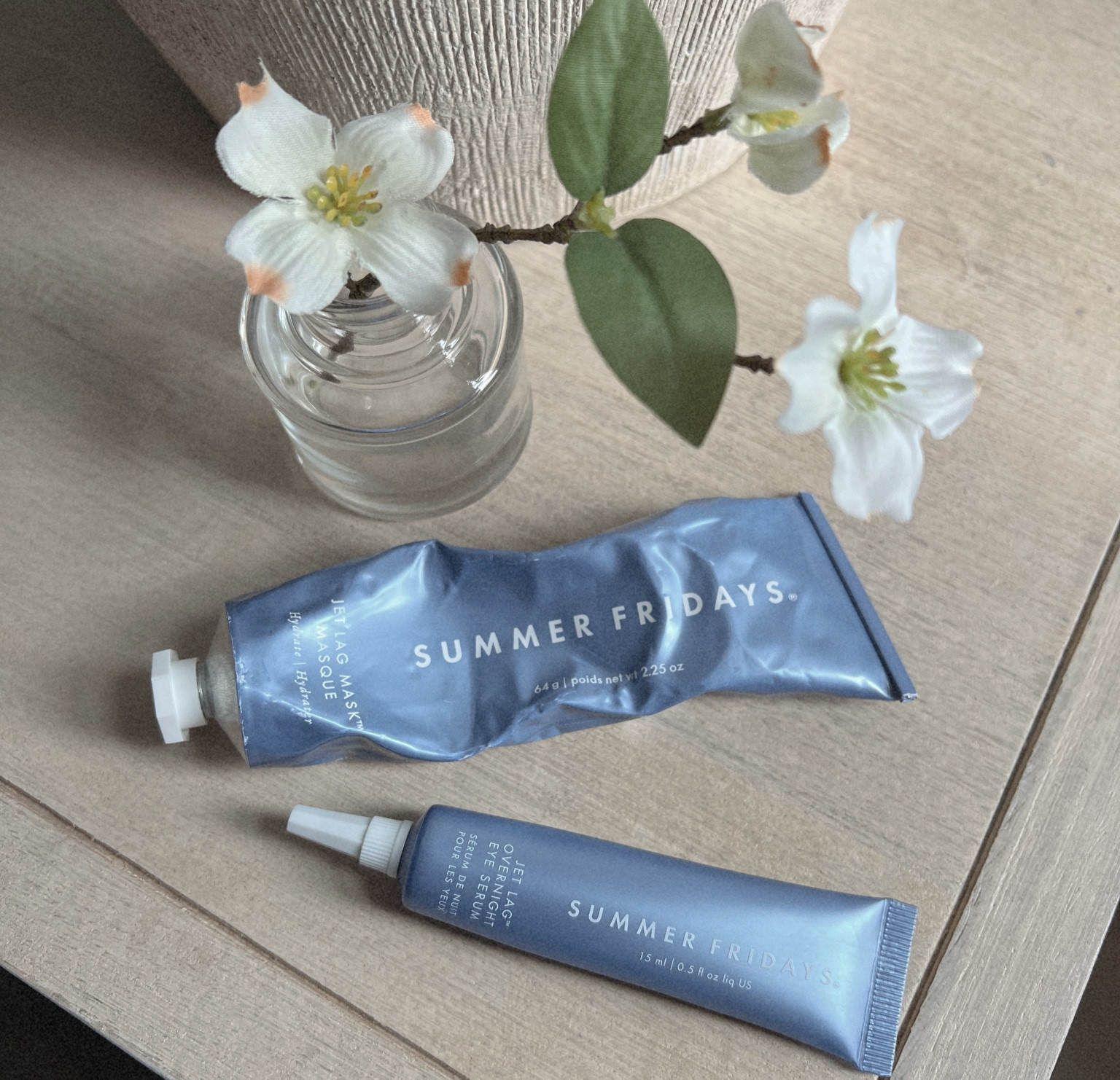 Summer Fridays 💙💦


#facemask #skincare #beautyroutine #jetlagmask #overnighteyeserum 

#LTKBeauty