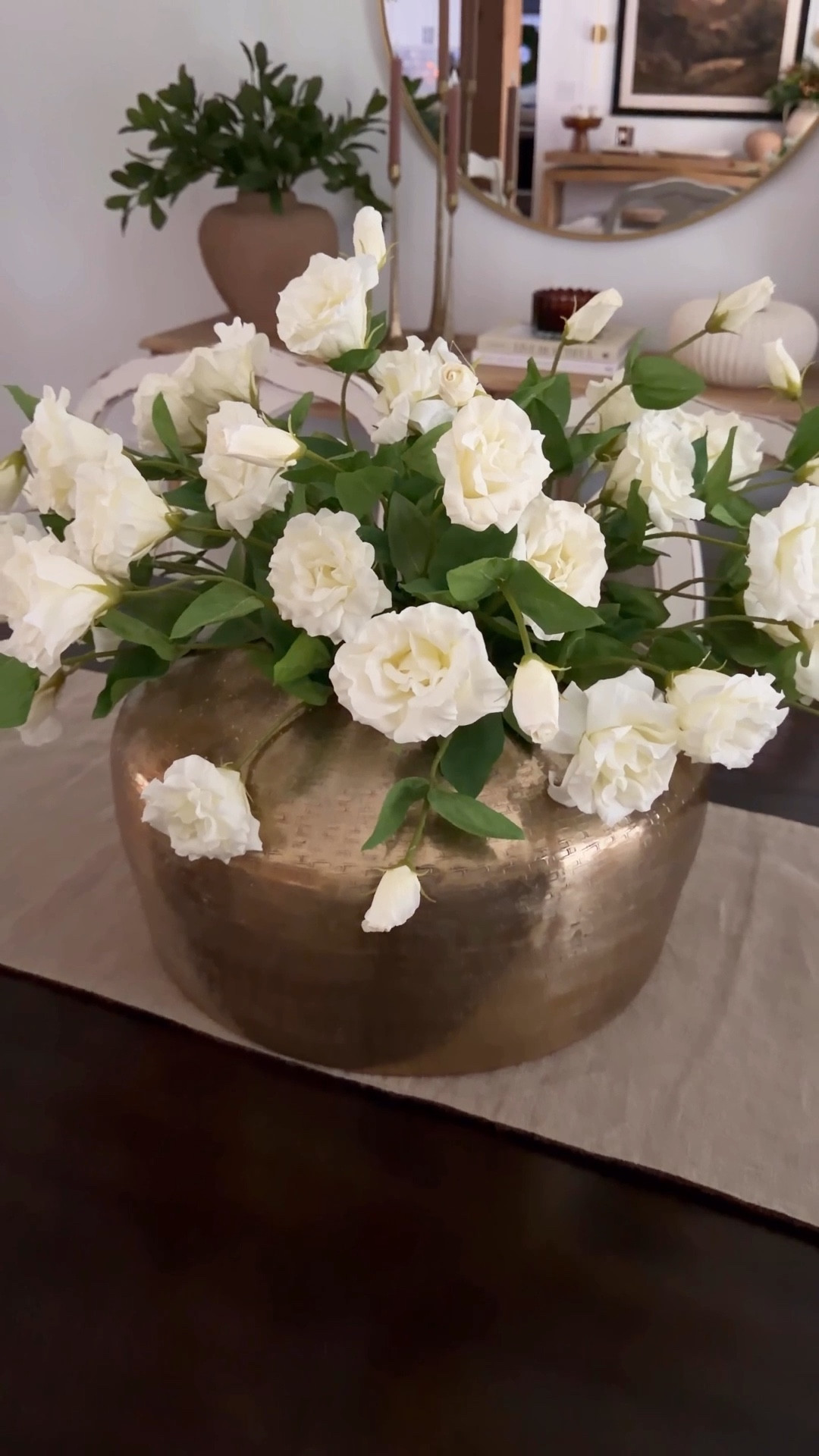 These real touch rose stems are simply timeless. Their beauty feels so true to life… if only they carried that soft rose scent. Roses are one of those classics you can style year-round. I also love them during the holidays layered with cedar stems for a look that feels rich and elevated.

And this vessel… she deserves her moment. Easily one of my all-time favorites, and such a stunning statement piece that brings everything together so effortlessly.