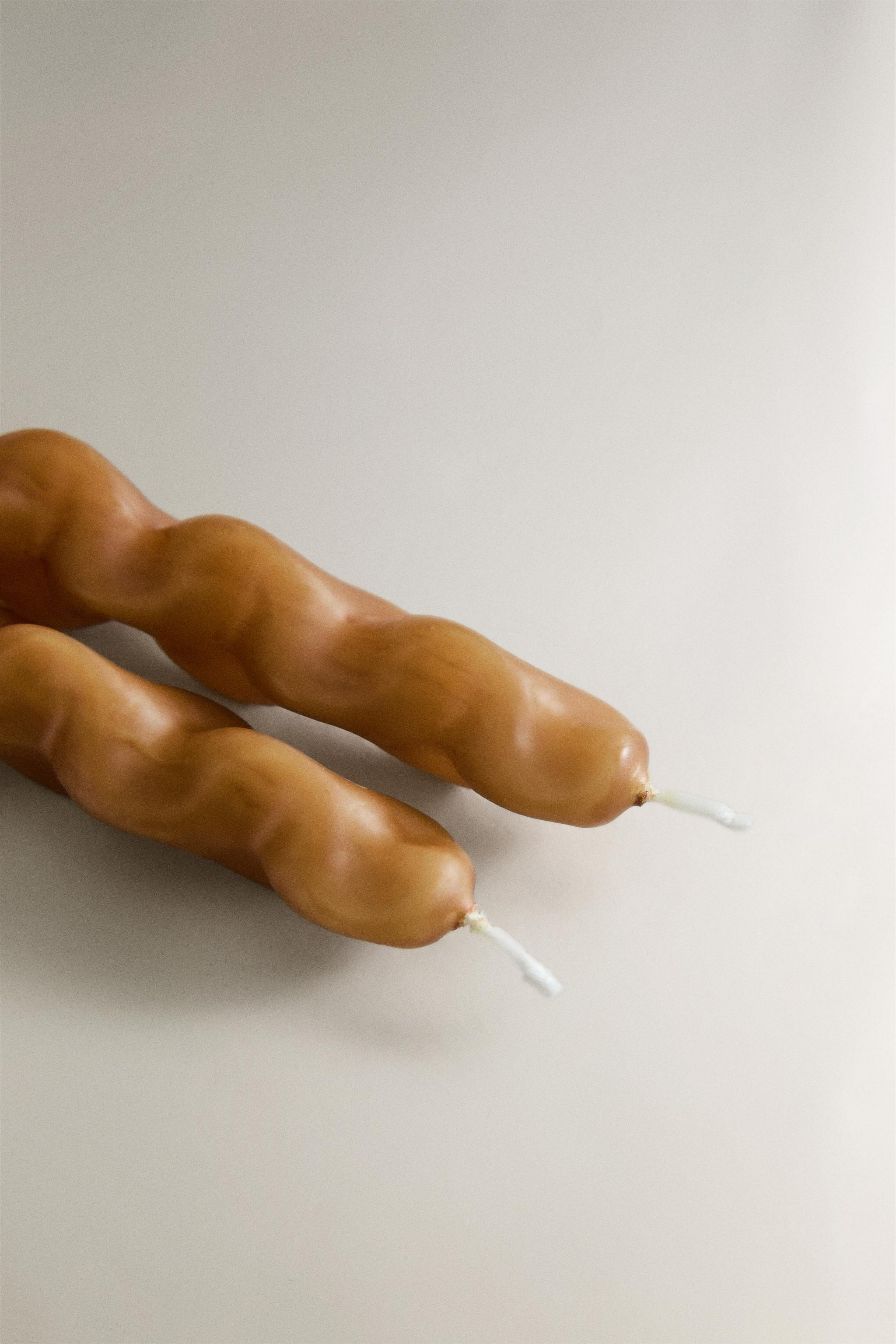 PACK OF 2 SCULPTURAL DECORATIVE CANDLES | Zara Canada