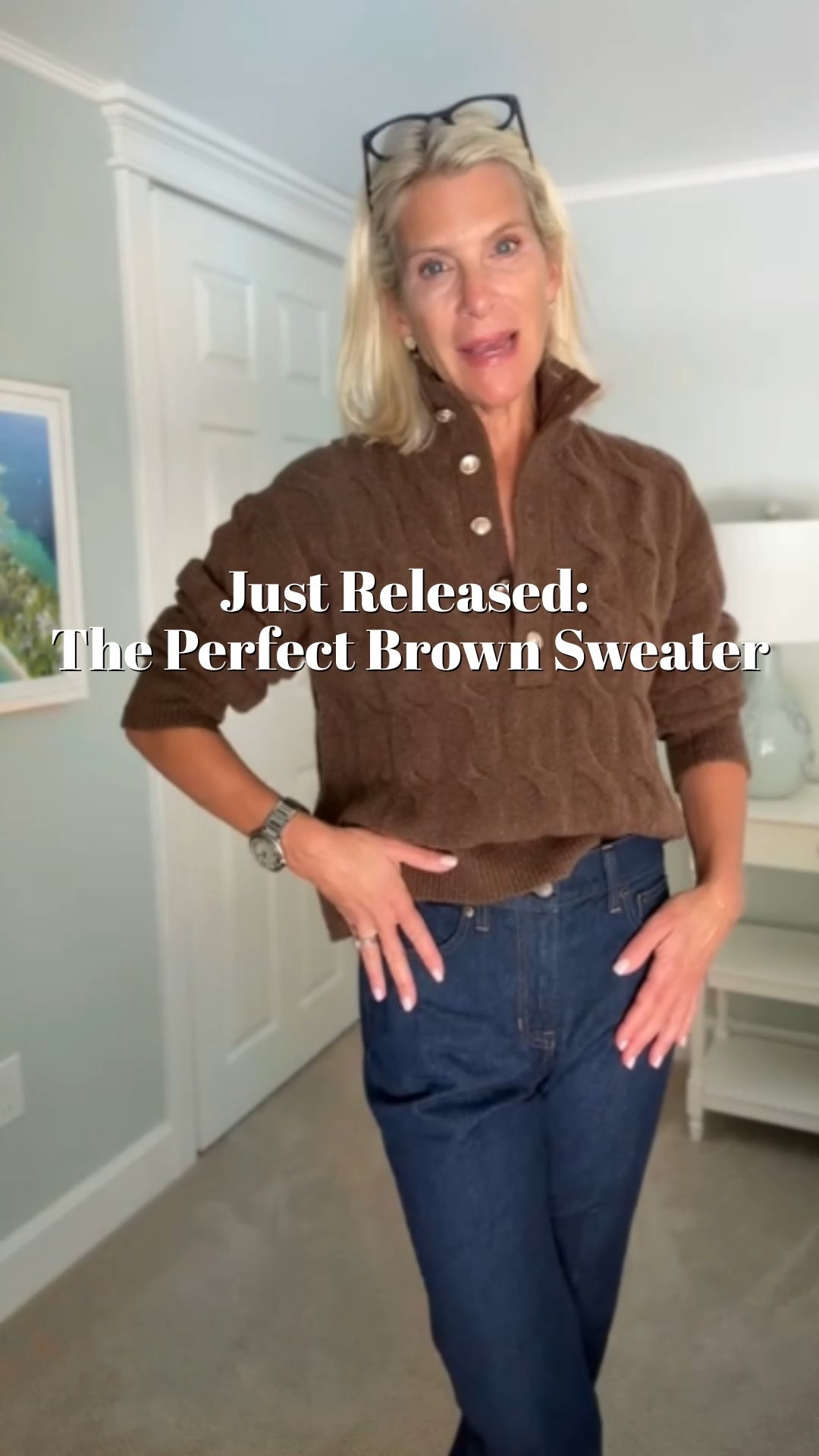 Okay, can we talk about this sweater? It just came out, and it’s the perfect shade of brown. Not itchy at all (which is huge for me 🙌). I tucked it into dark jeans, threw on some boots, and honestly—it’s such an easy fall outfit.

The boots are Brochu Walker, jeans size 25 ( I should have sized gown) are Jcrew and sweater is Cellajaneblog x splendid (xs)

#LTKStyleTip