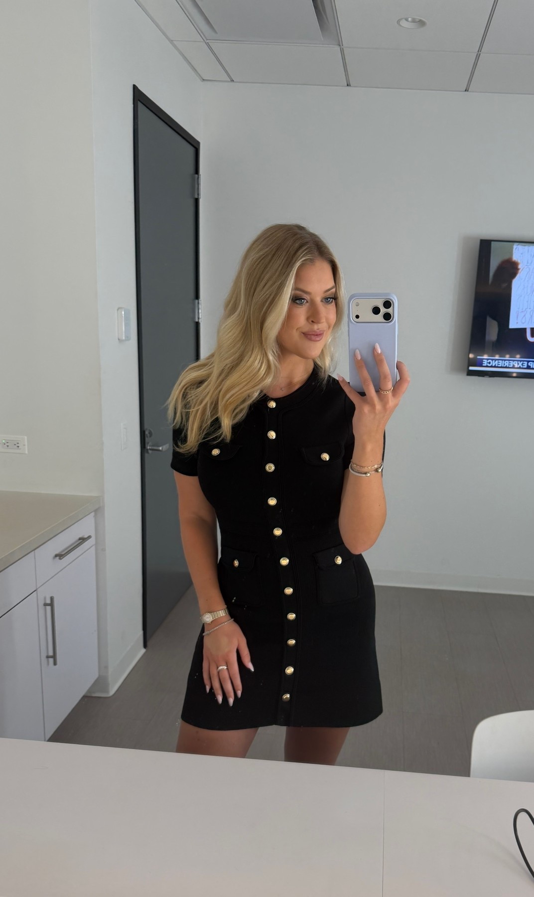 Outfit of the show:
Dress: Sandro


LBD, little black dress, workwear, contemporary, work ootd, ootd, outfit inspo

#LTKootd #LTKTall #LTKWorkwear