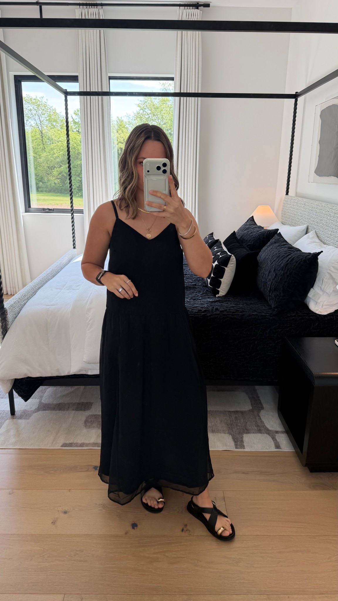 Yall I’m obsessed with this drop waist dress from Old Navy! It’s the ultimate light weight summer dress 👏🏼
 


#LTKootd #LTKPetite #LTKmomlife