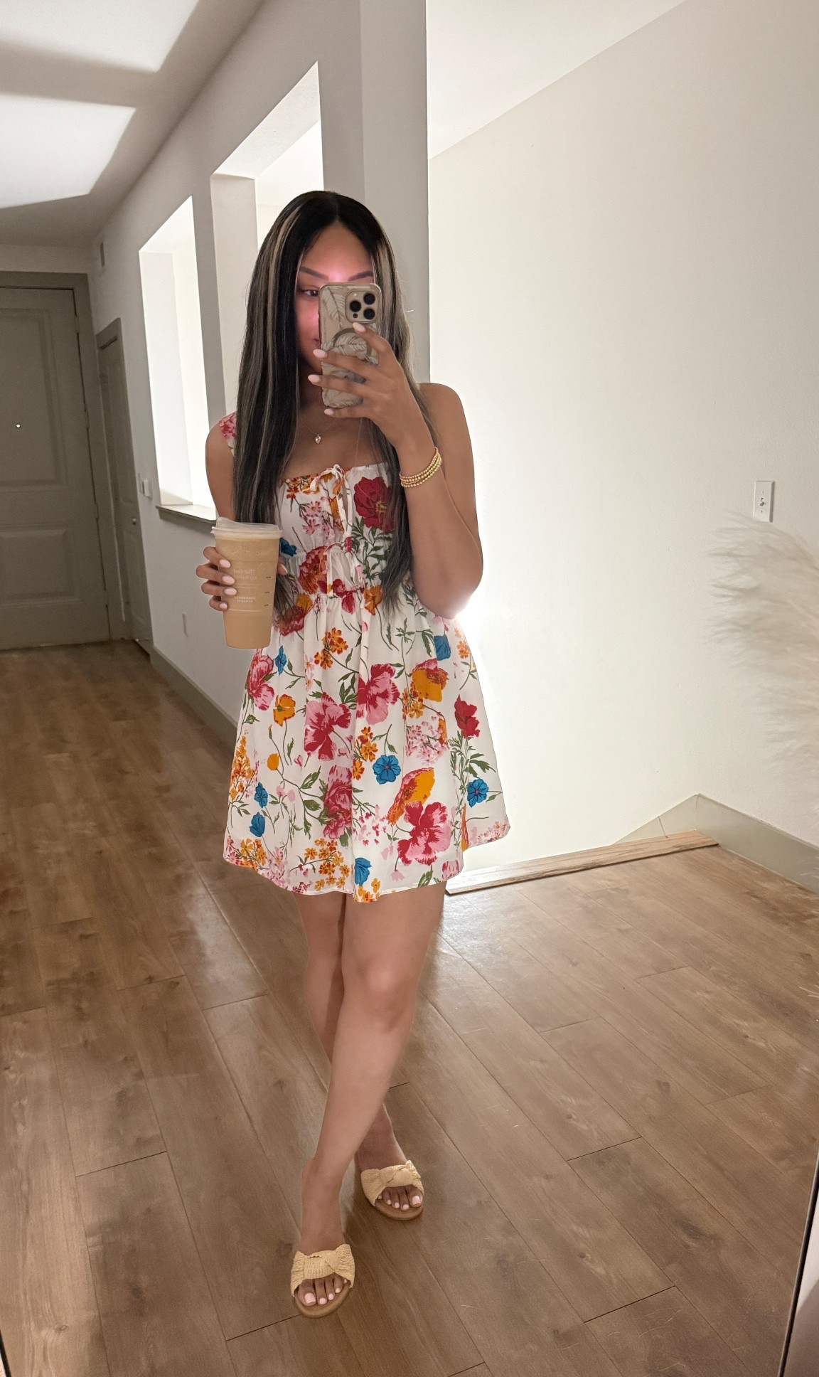 Quick Starbucks run 🌺 size XS in Cupshe floral mini dress

Spring summer dress mini modest classy feminine casual fit and flare 