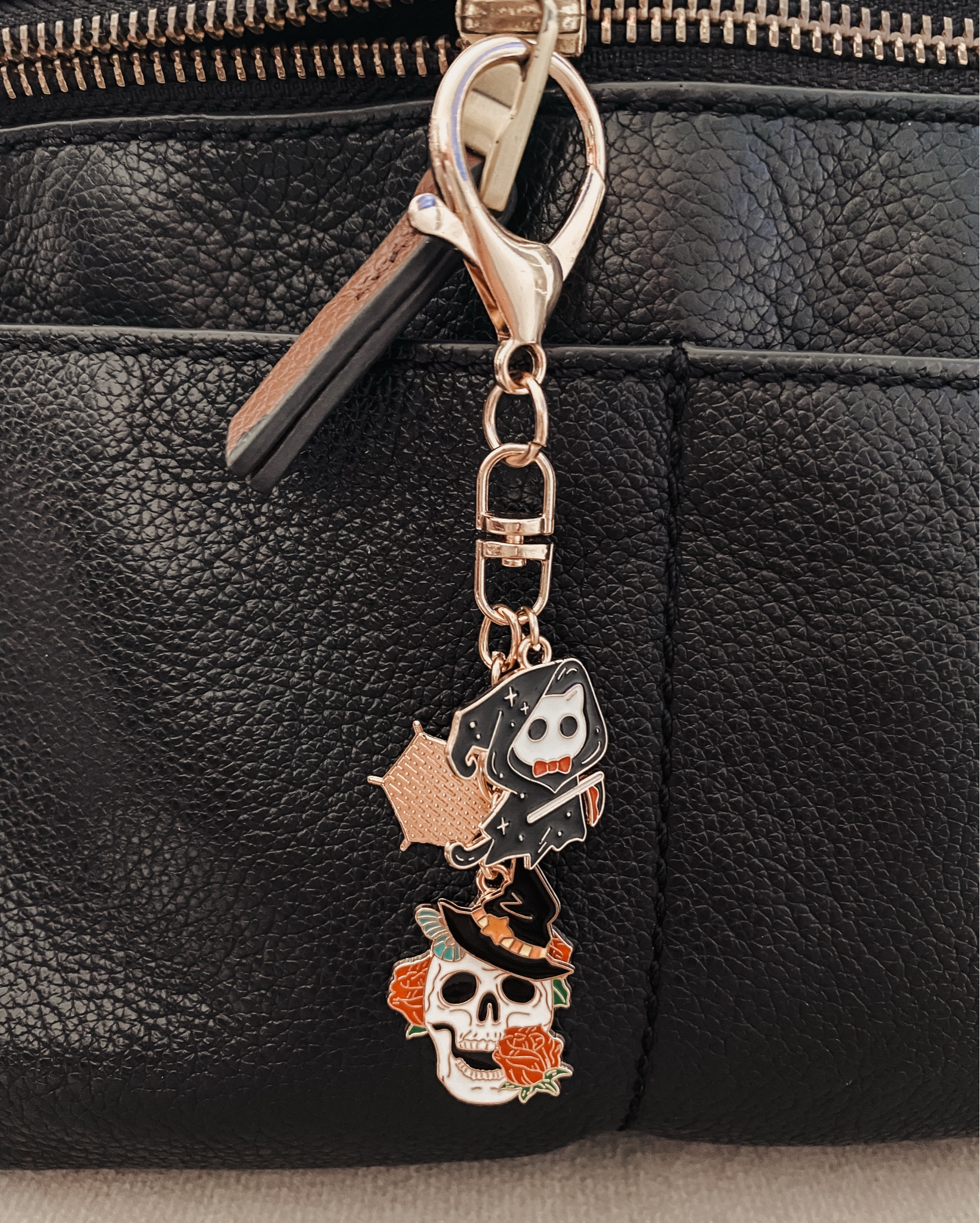 The cutest Halloween purse charms 

#LTKStyleTip