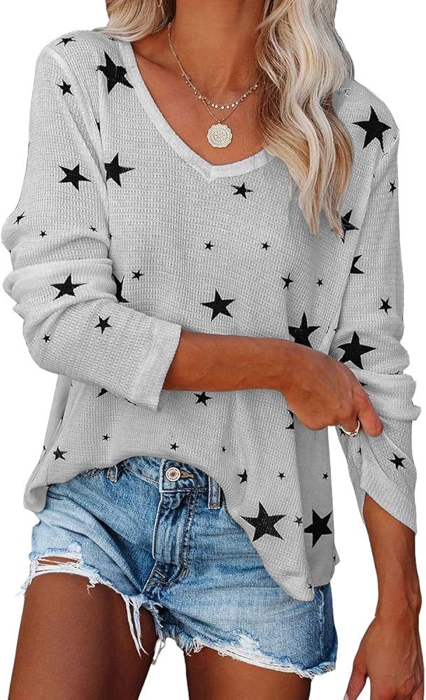 Yanekop Womens V Neck Waffle Knit Tops Star Printed Pullover Sweater Lightweight Tunic | Amazon (US)