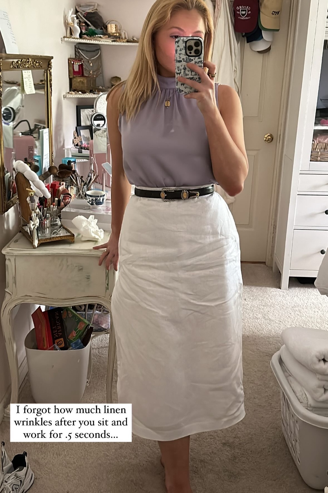 Ahh! Forgot to get a solid video of this fit but this had to be shared because this skirt is hands down one of the best quality linen skirts I have AND it comes with a built in slip! It’s perfect to wear if you’re going into the office but need a little breeze AND it’s perfect for any summer outing you have planned with friends, especially if you’re a bride! 

My Sizing:
Abercrombie Skirt - USM
Blouse - US M
belt was thrifted!! 

My Measurements (April) :
Height = 5’6
Bust = 36.2 in
Natural Waist = 27 in
Low Waist = 35.5
Hips = 37in 
Super low waist / hips & full booty = 38.5 in
Weight: 139.3 (on a good day 😉)
Typically Wears = M/L (US 6/8/10)

#LTKwedding #LTKSeasonal #LTKworkwear