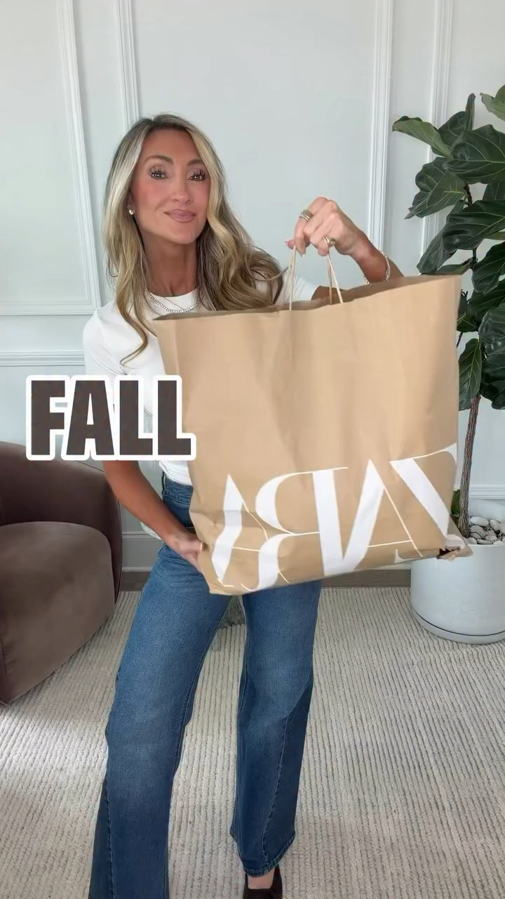 Comment “FALL” below to shop these stunning new finds!! 

Perfect to wear for date night, fall events, travel, to work, etc. 🍂🤎