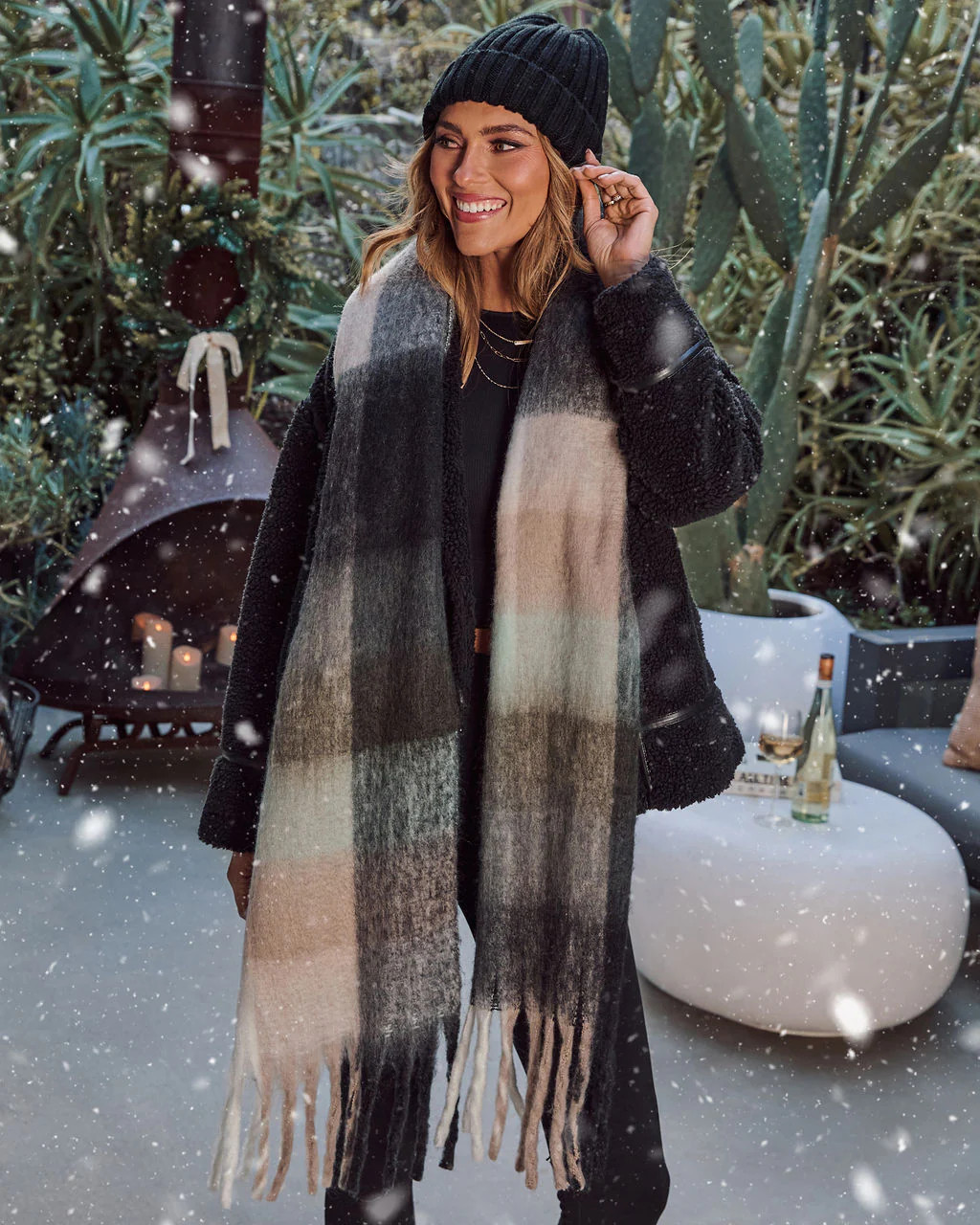 Cabin Light Plaid Print Scarf | VICI