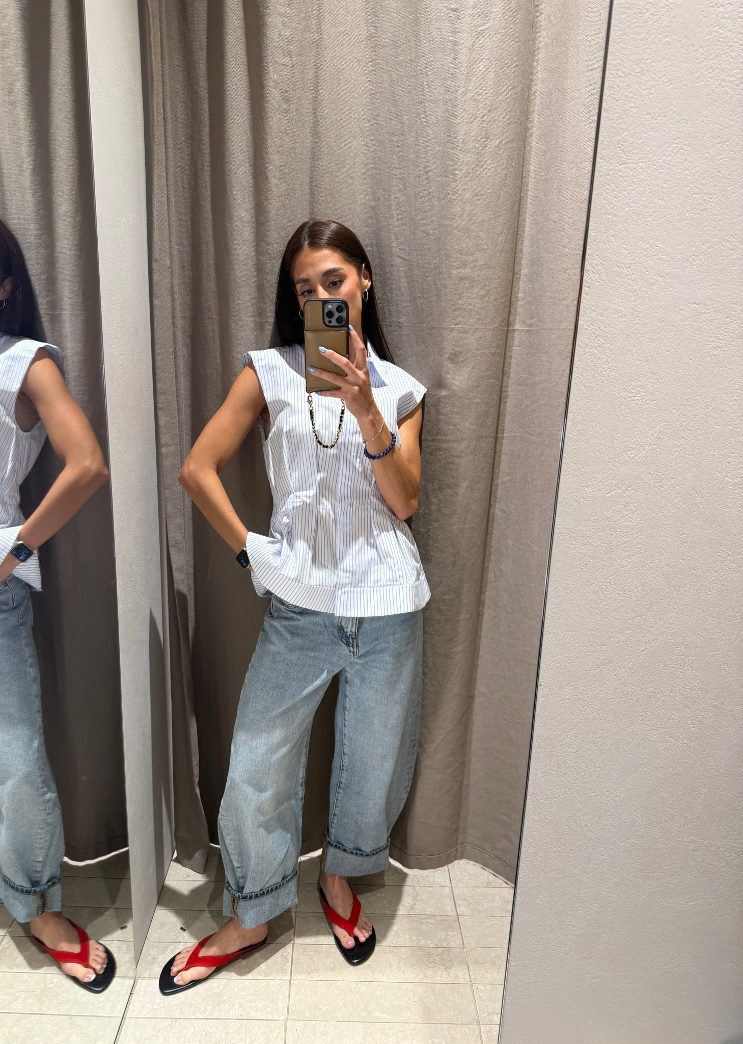 Small top 2 jeans #jeans #zara #blouse #momoutfit #easyootd #summer

#LTKdayinmylife #LTKmomlife #LTKootd