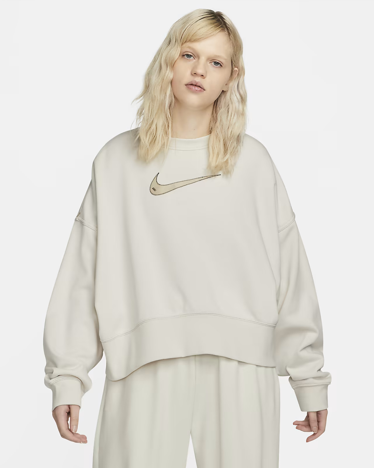 Nike Sportswear Swoosh | Nike (UK)