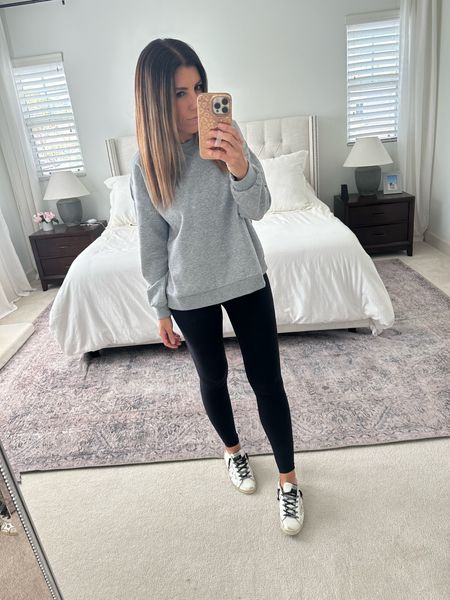 Cozy sweatshirt on sale for $24! Wearing a size medium 🖤


#nordstrom #outfit #outfitidea #ootd #momstyle #casualoutfit #travelstyle #everydaystyle 