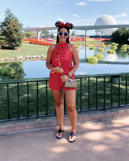 I love Disneybounding as Minnie Mouse. Outfit inspired by Amazon  
