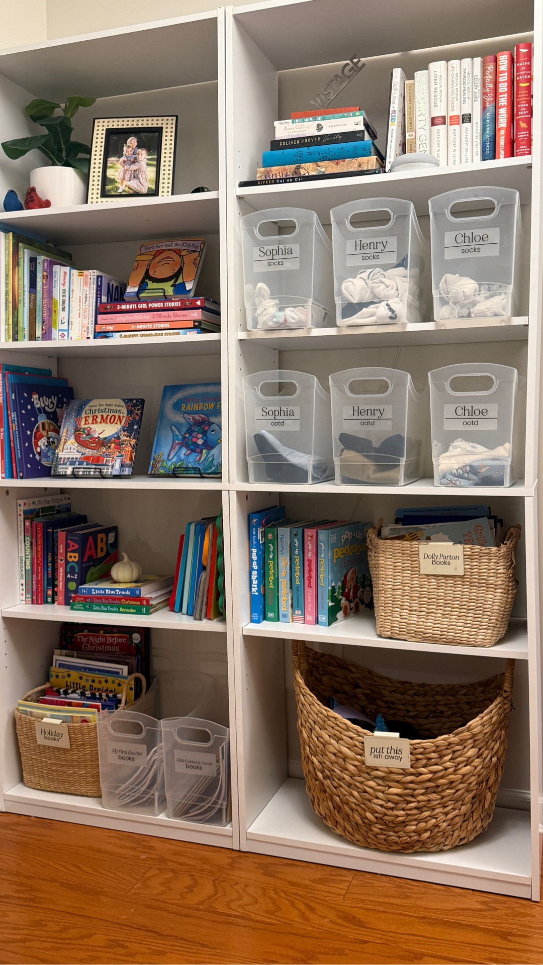 • Upstairs Drop Zone •
Keeping books, kids’ outfits, SOCKS, and everyday clutter organized and easy to grab right where we need it.

#LTKKids #LTKdayinmylife #LTKmomlife