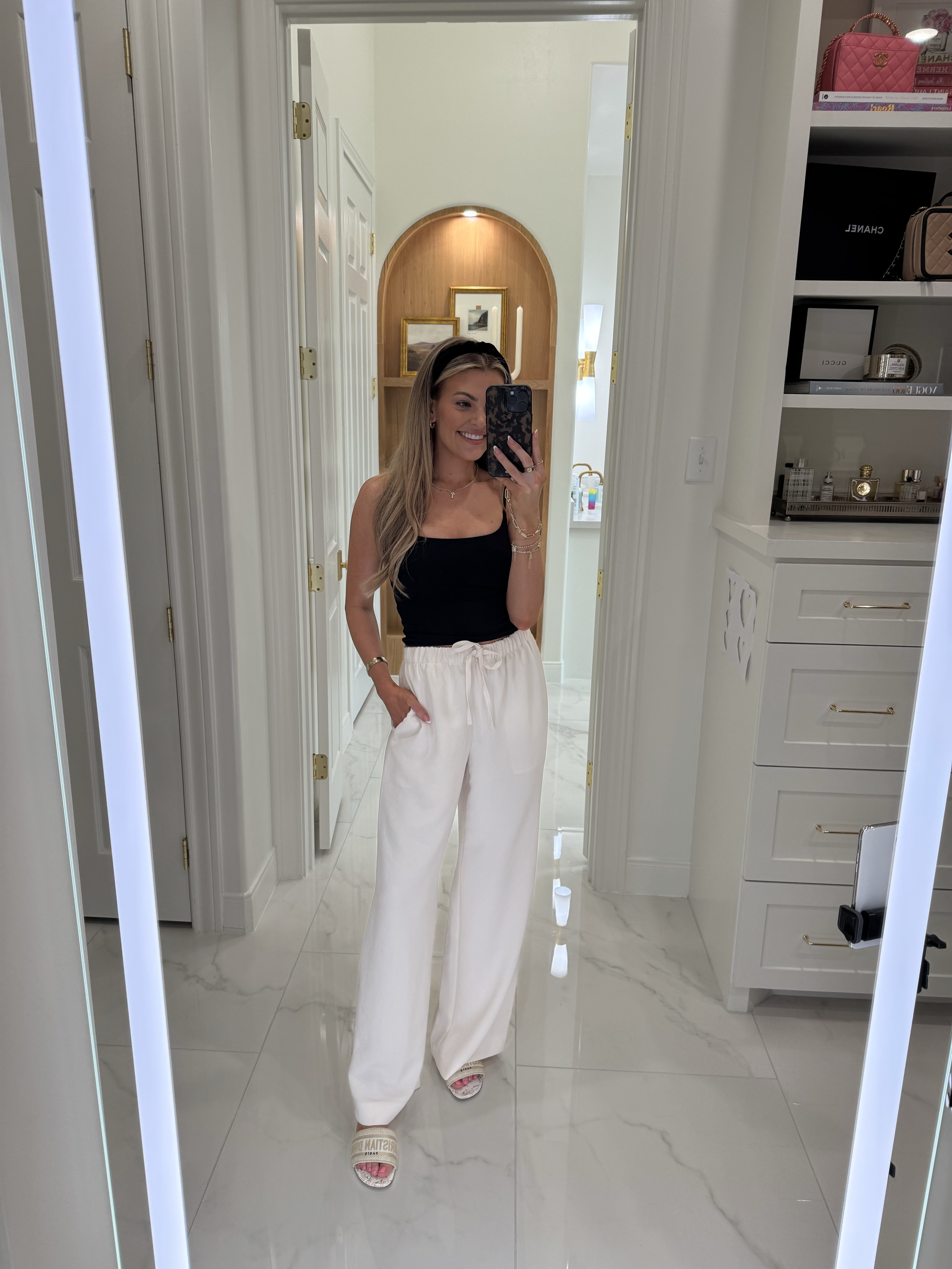 love this outfit, perfect casual spring look! i love that you can also pair these linen pants with swim! love the fit and feel of this tank top, a closet staple! (wearing an XS in top, size small in the pants) @aritzia #aritziapartner

aritzia, spring style, linen pants, black tank top, aritzia spring outfit 

 

#LTKFindsUnder100 #LTKStyleTip #LTKSeasonal